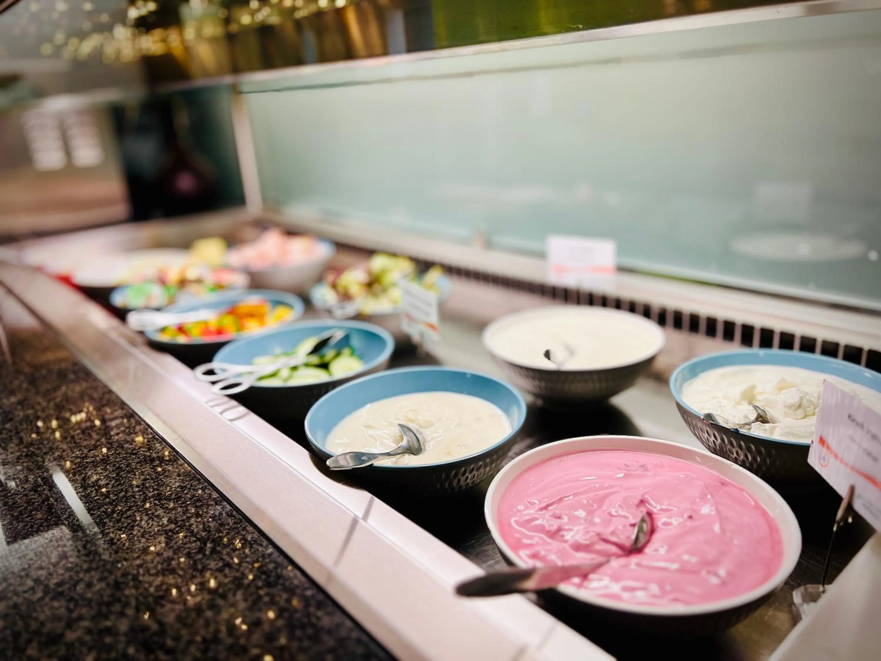 Breakfast in Jugendherberge City-Hostel Köln-Riehl