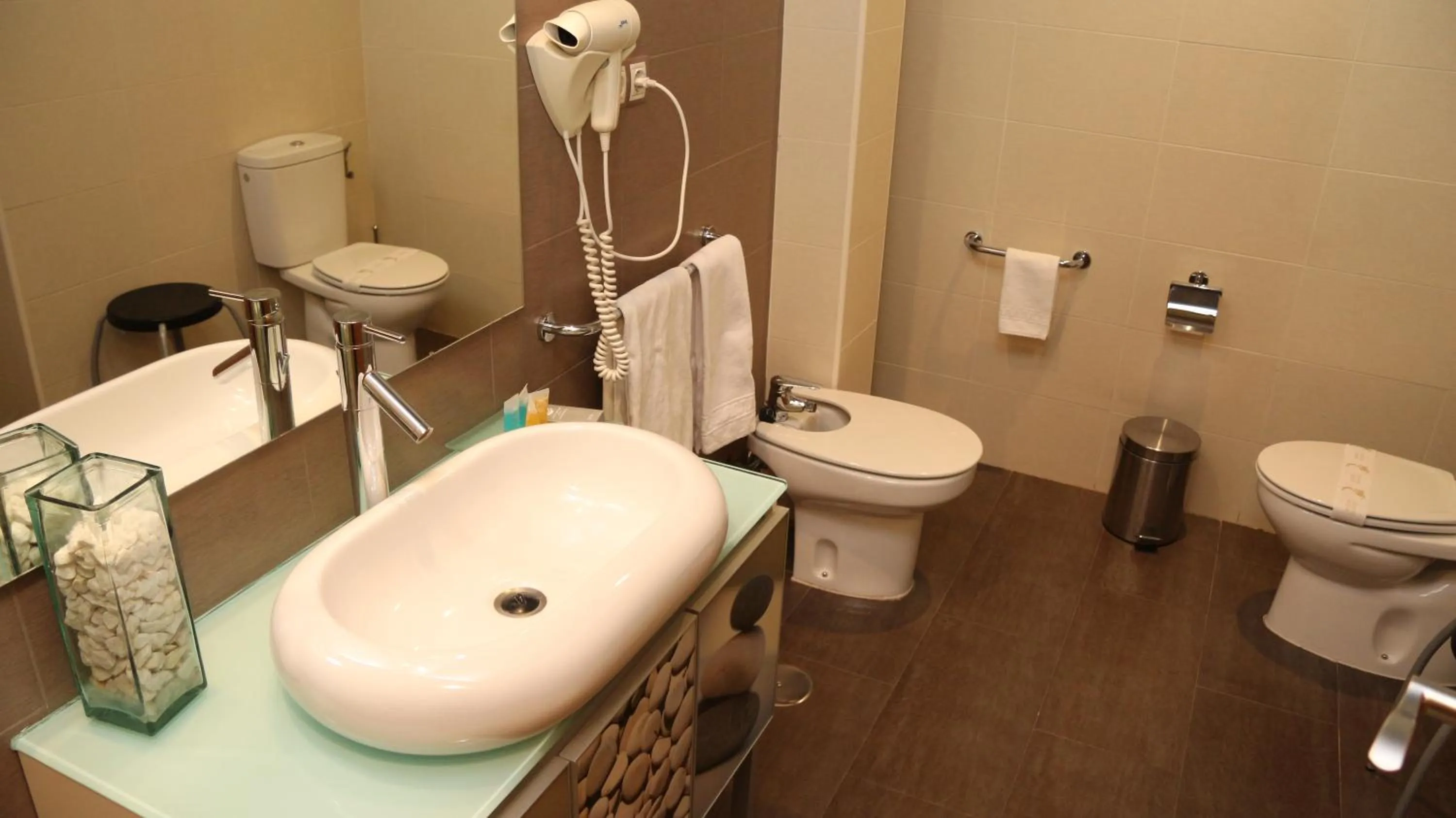 Bathroom in Hotel Macami