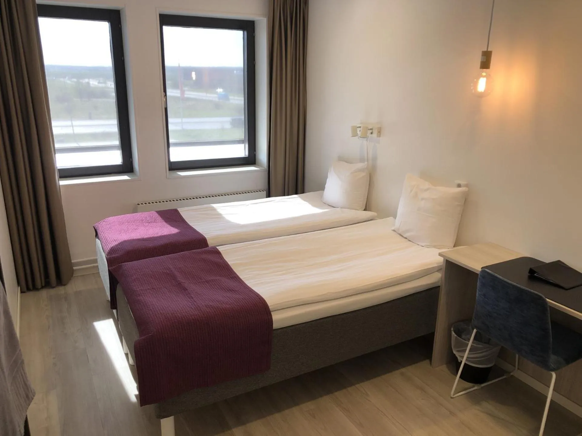 Property building, Bed in Hotell Fyrislund