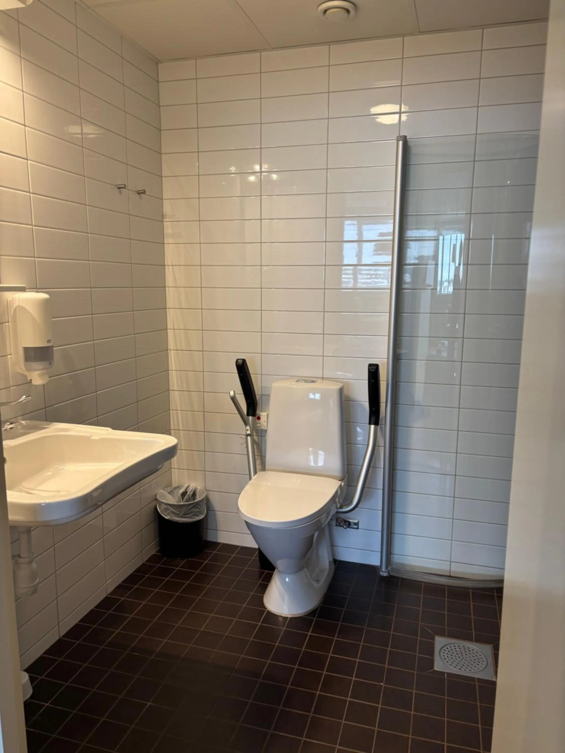 Shower in Hotell Fyrislund