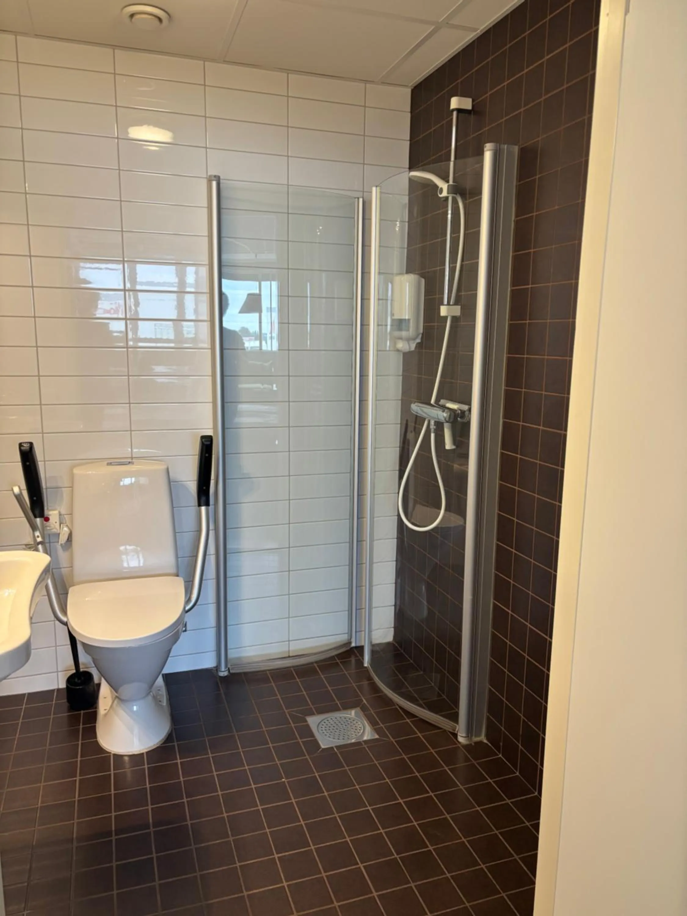 Shower in Hotell Fyrislund