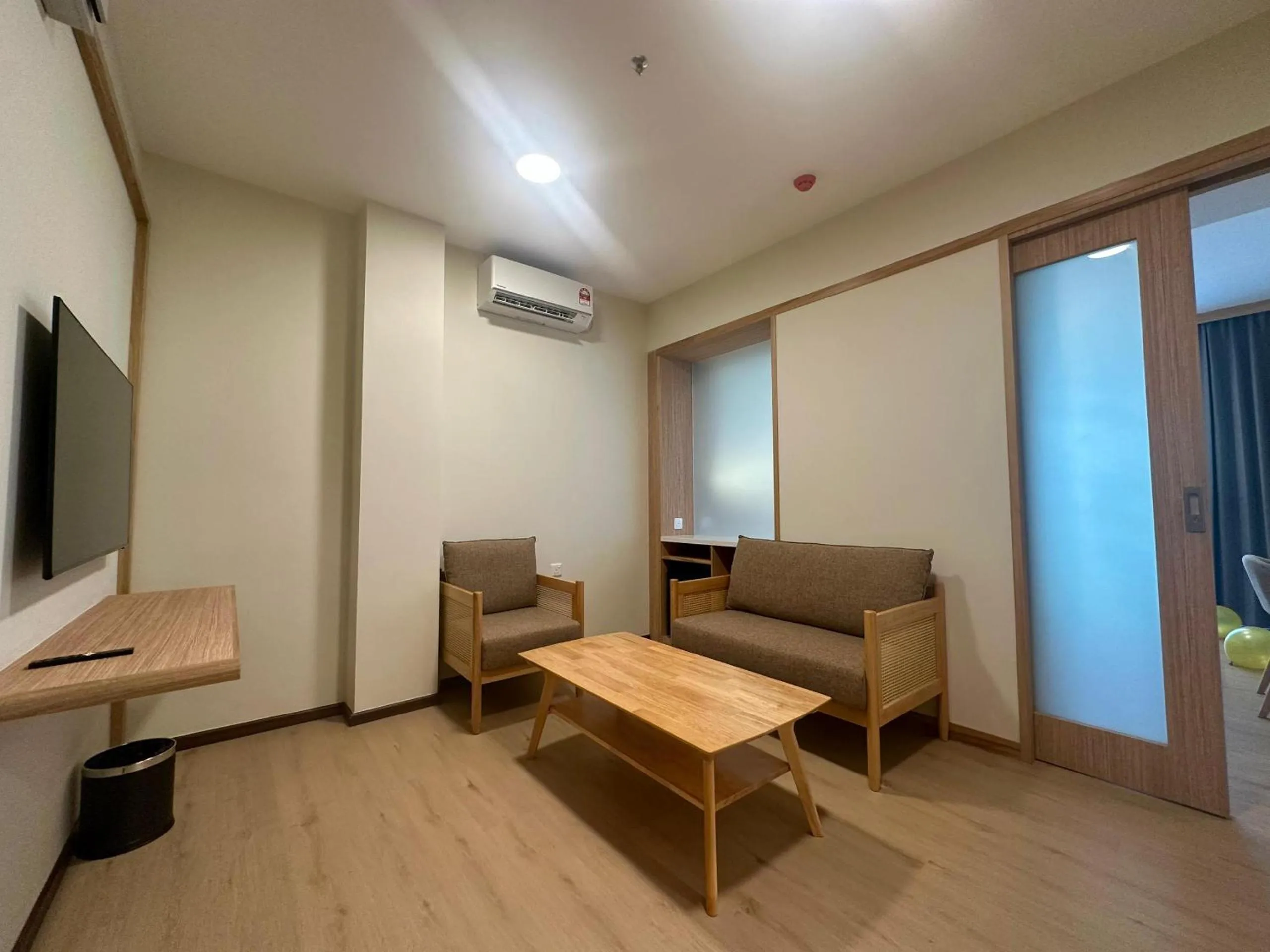 Living room in Eastwood Valley Golf & Country Club