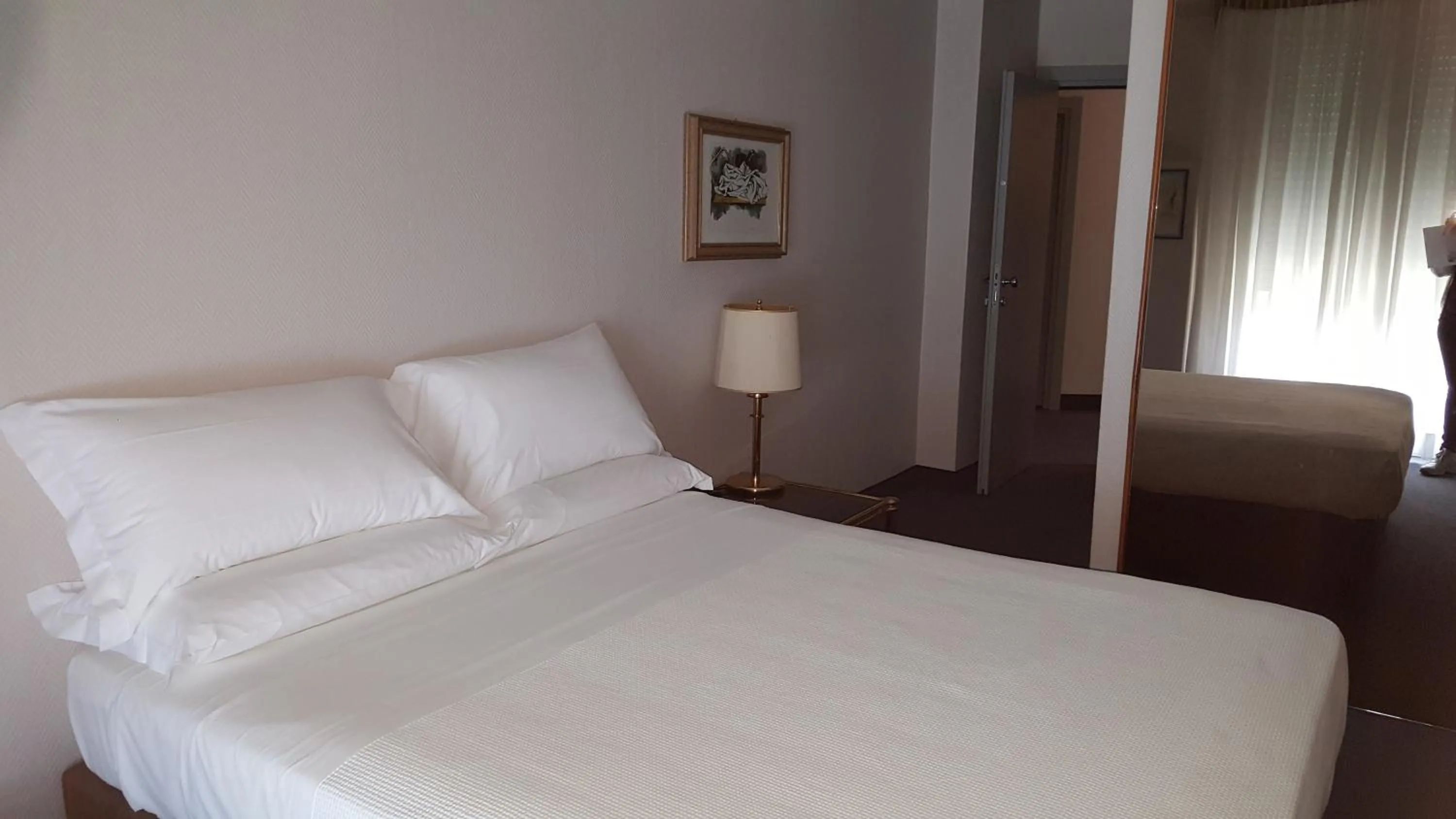 Photo of the whole room, Bed in Hotel Augustus