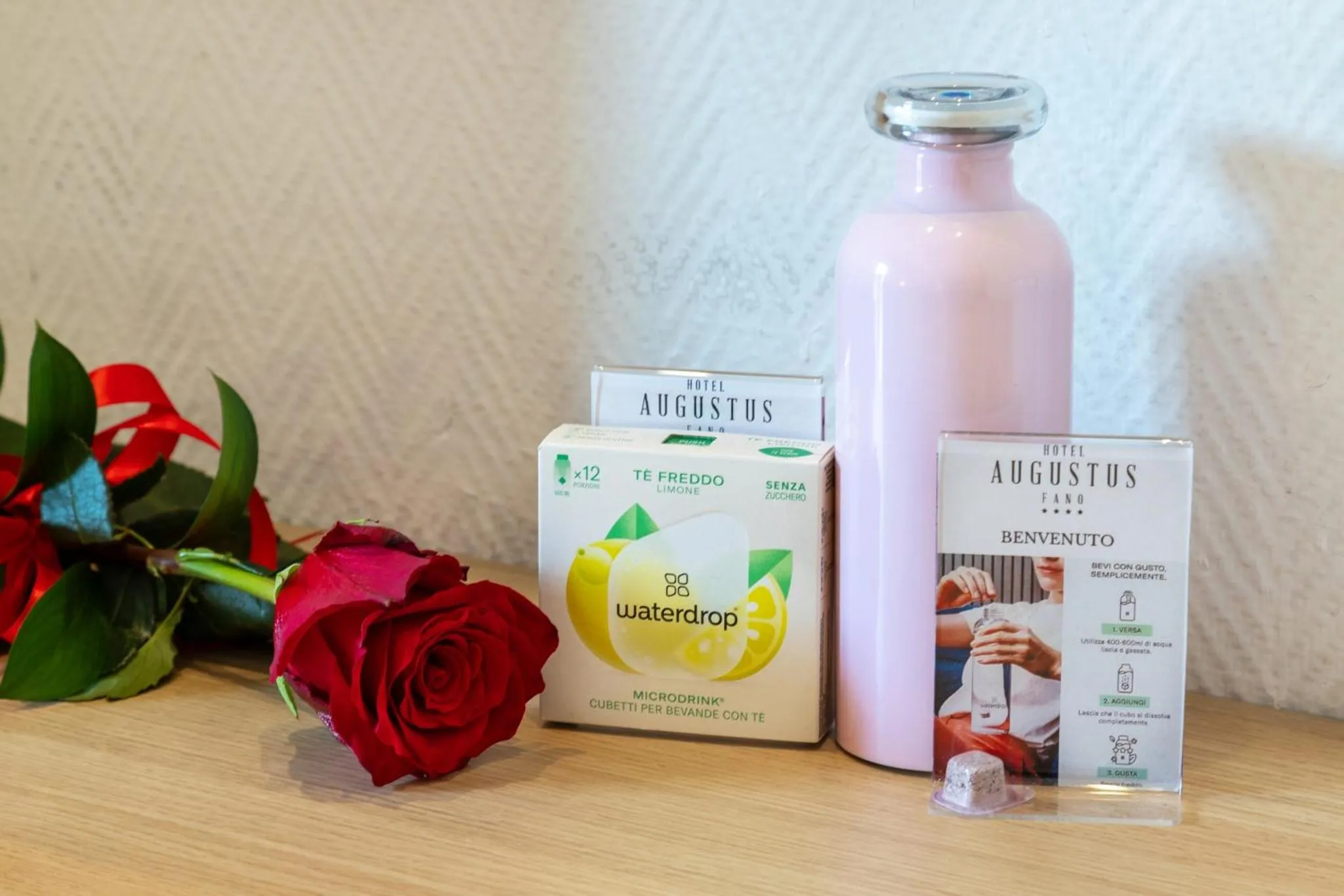 Coffee/tea facilities in Hotel Augustus