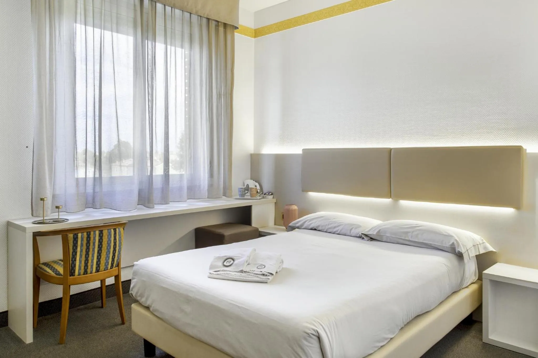 Bed in Hotel Augustus