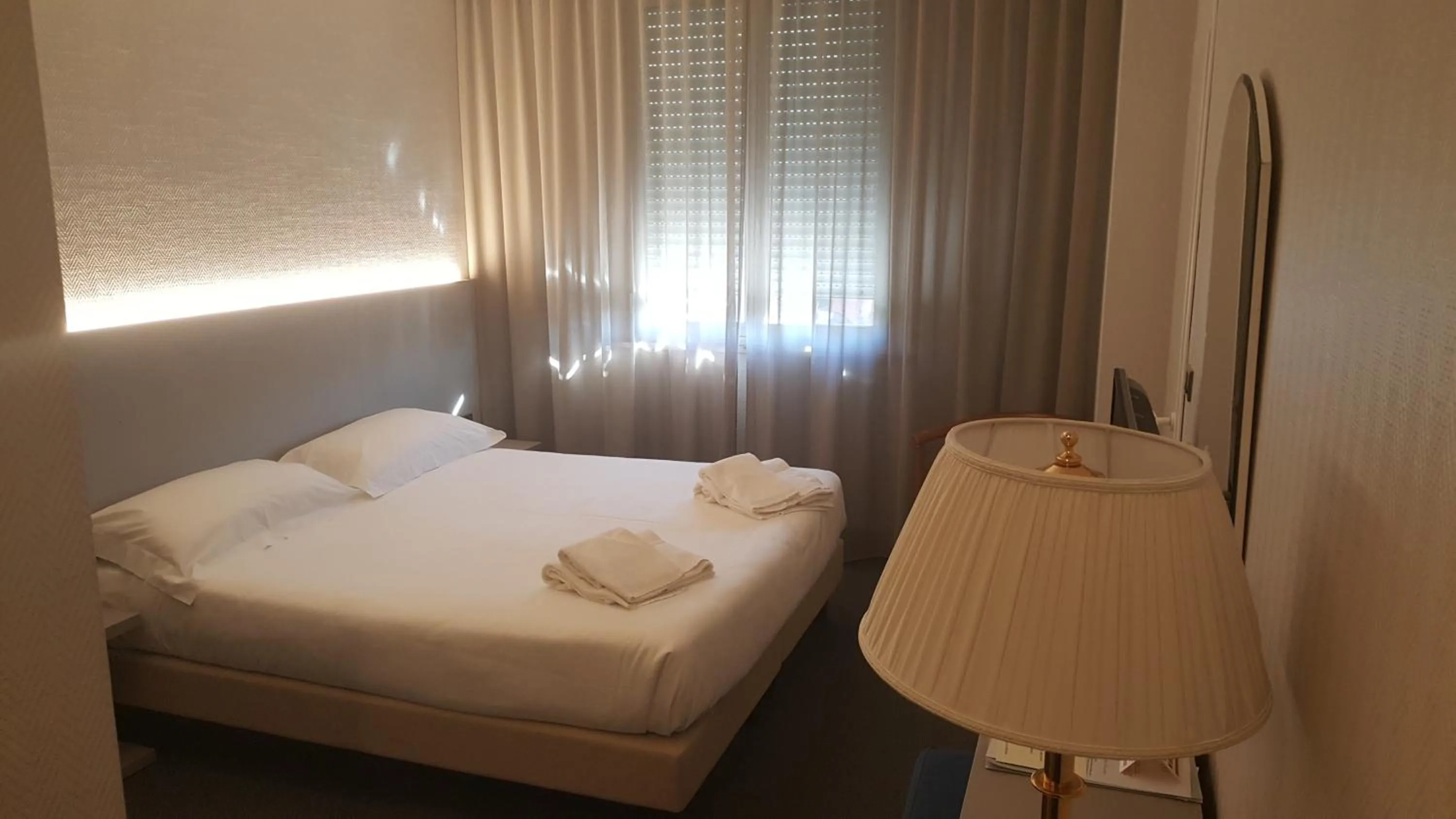 Bed in Hotel Augustus