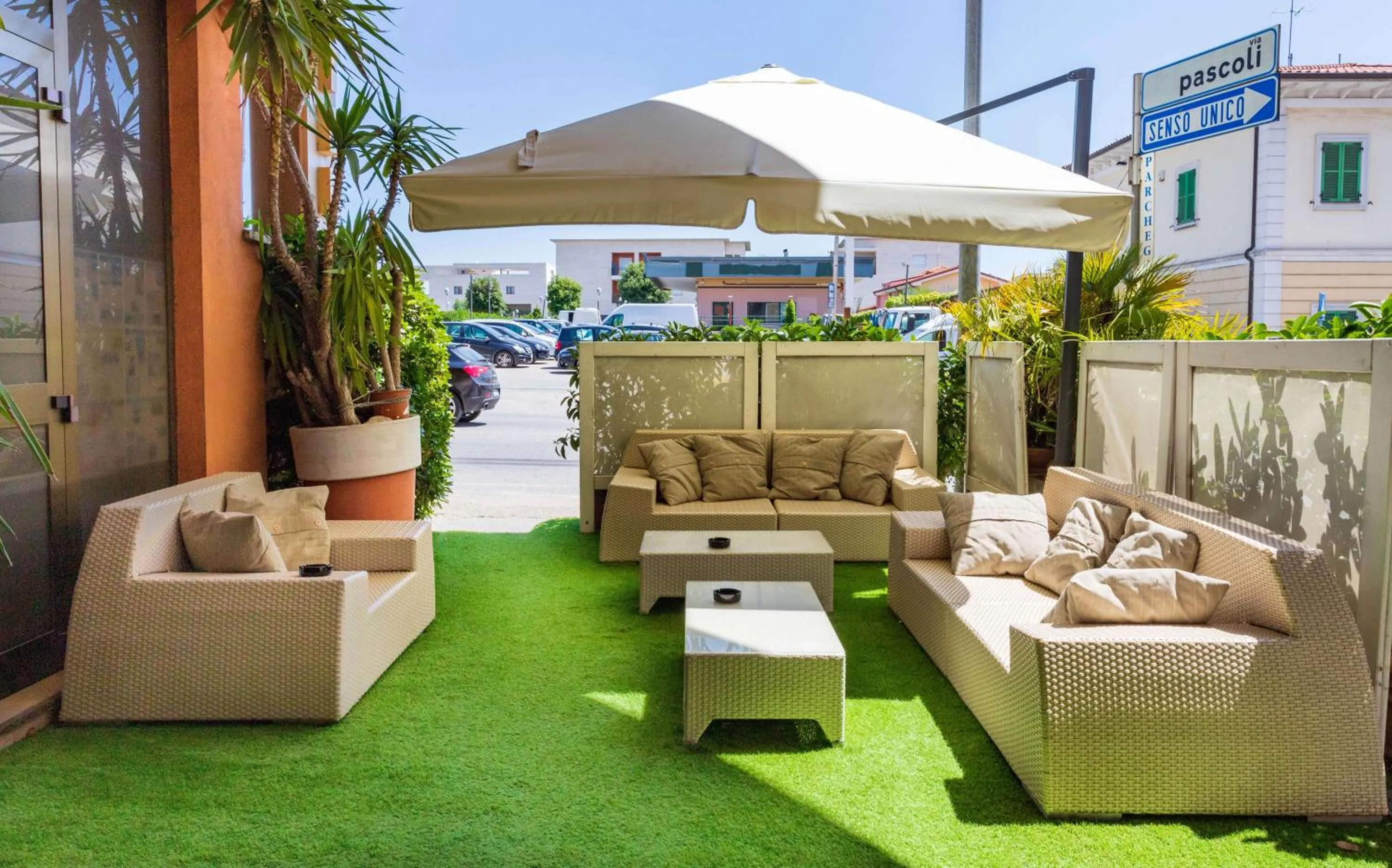 Patio in Hotel Solarium
