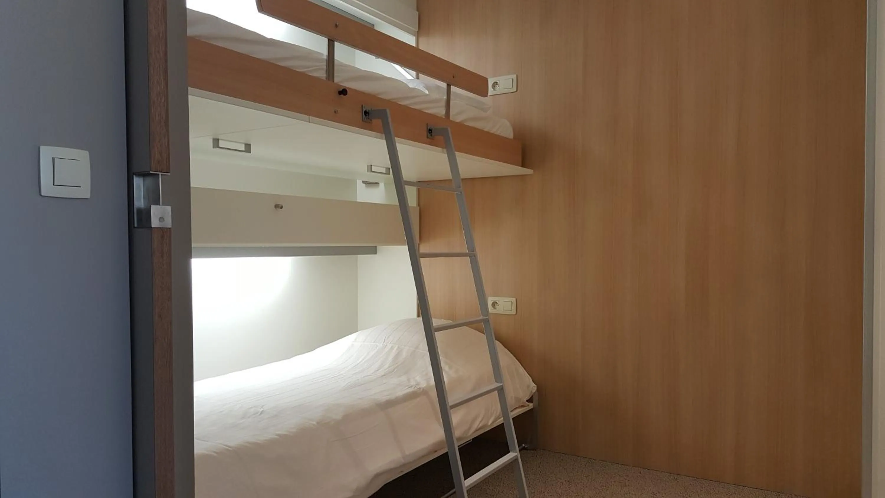 bunk bed, Bed in Vakantie Domein Ter Helme