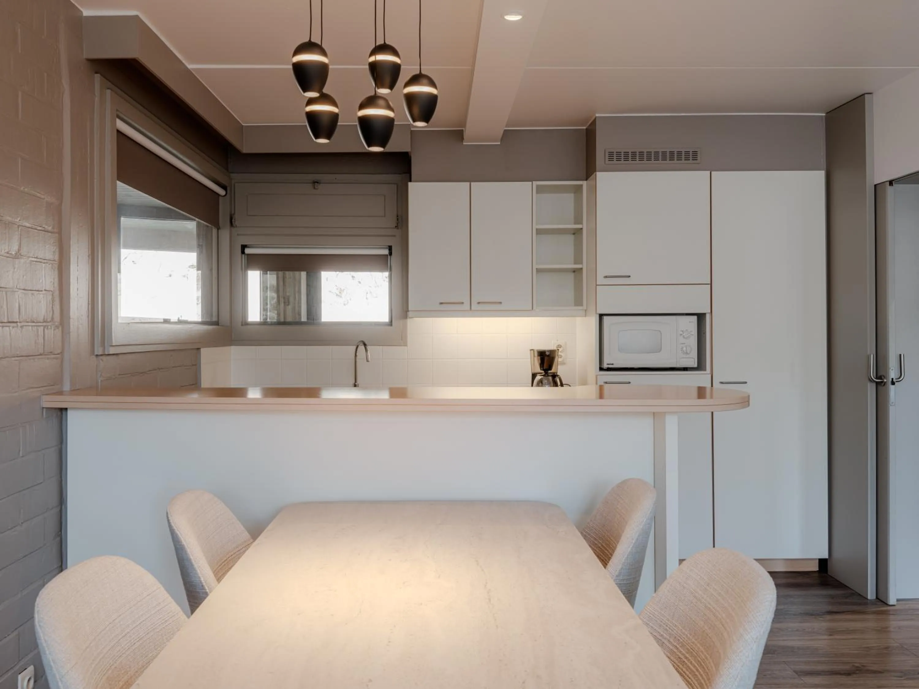 Kitchen or kitchenette in Vakantie Domein Ter Helme