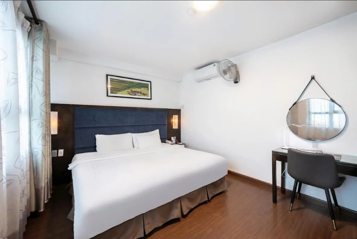 Bed in A25 Hotel - 28 Trần Quý Cáp