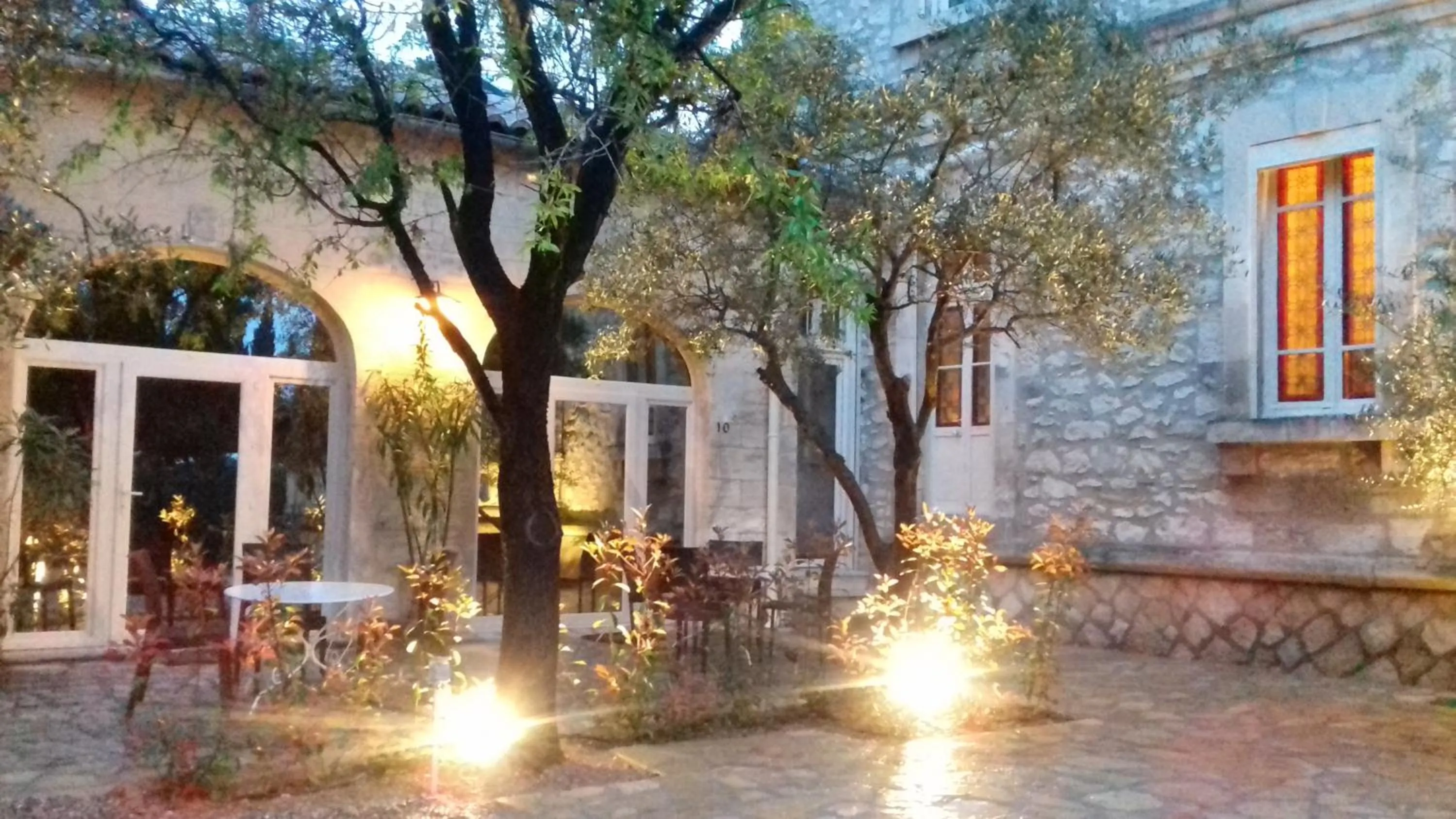 Garden view in Logis Hôtel - Restaurant Résidence Les Cèdres