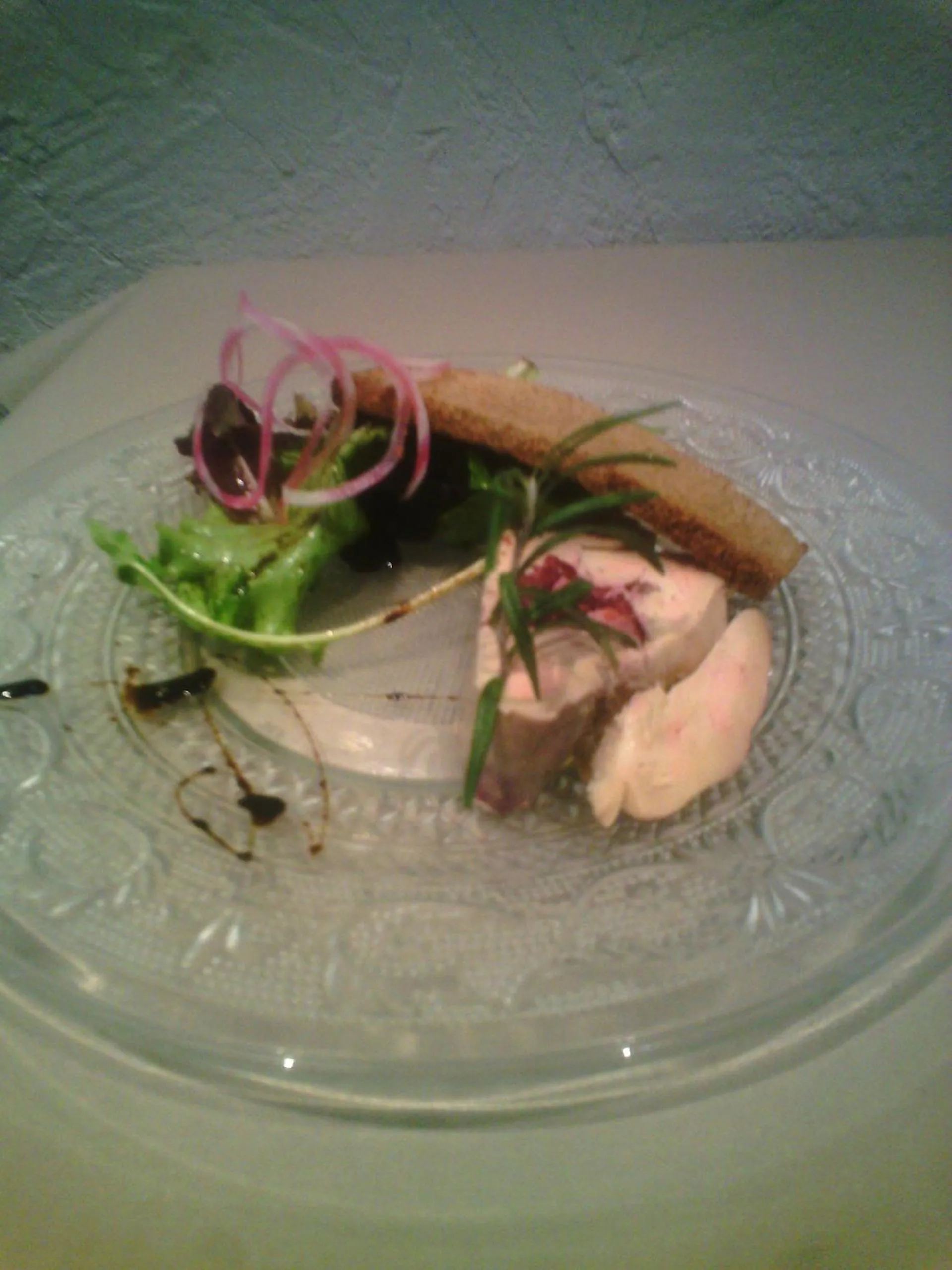 Food and drinks in Logis Hôtel - Restaurant Résidence Les Cèdres