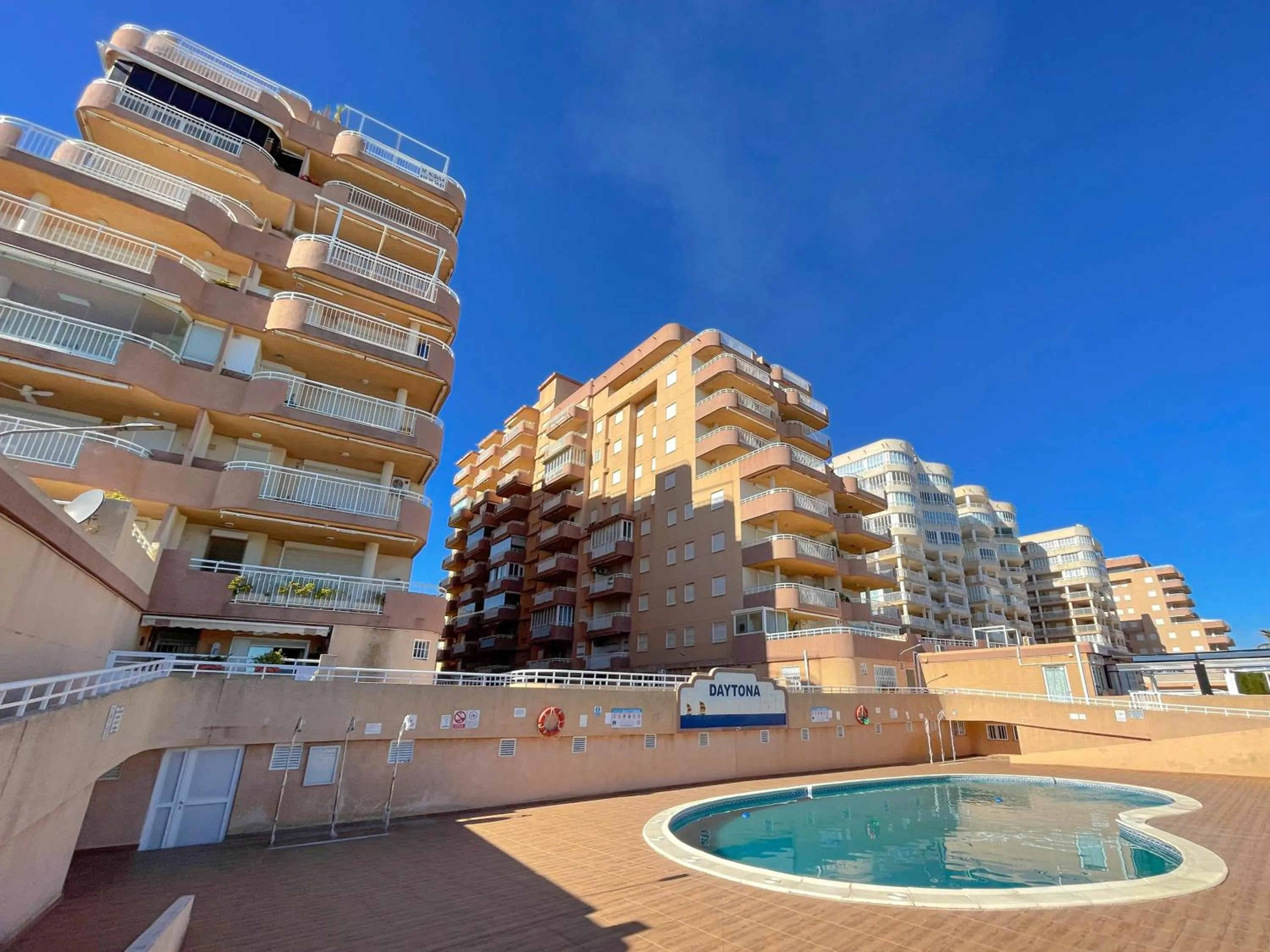 Apartamentos Daytona-Galicia 3000