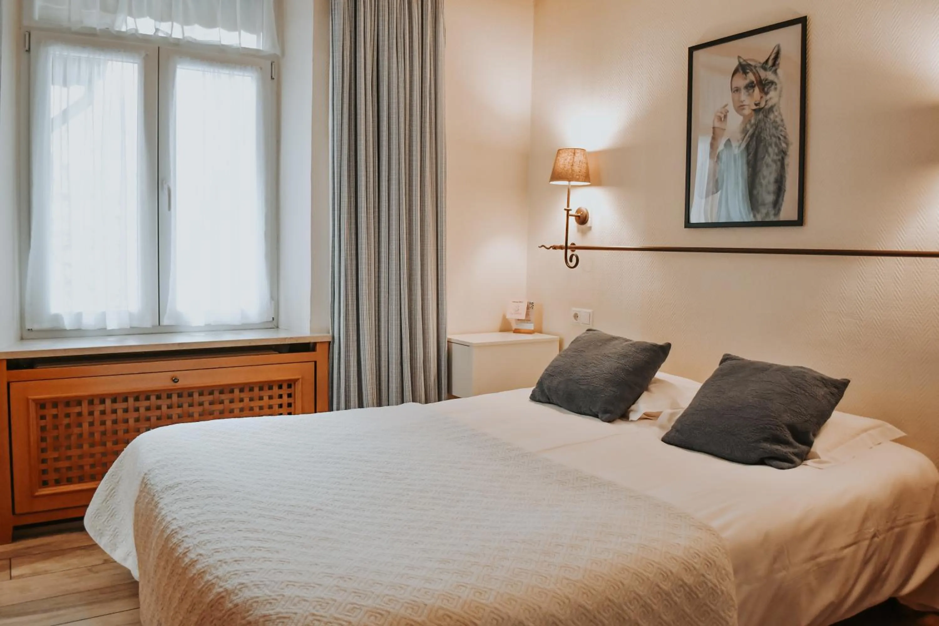 Photo of the whole room, Bed in Auberge De La Gaichel