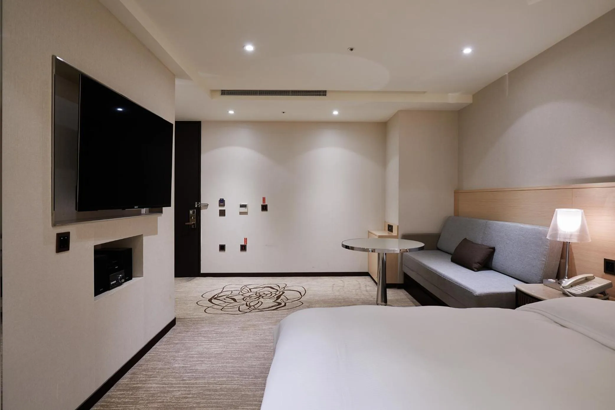 On site, Bed in K Hotel Taipei Chang-An