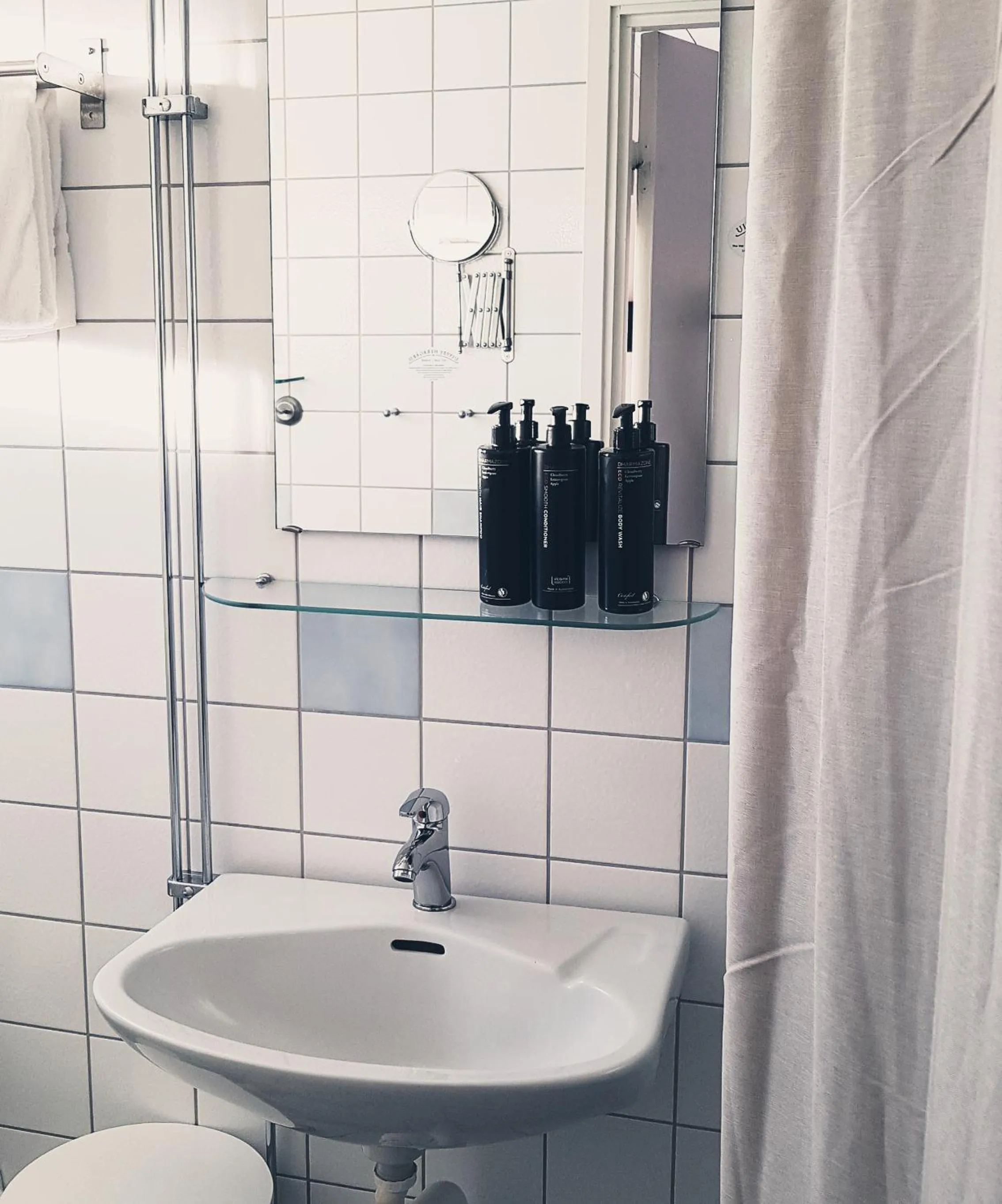 Bathroom in Ulvsby Herrgård