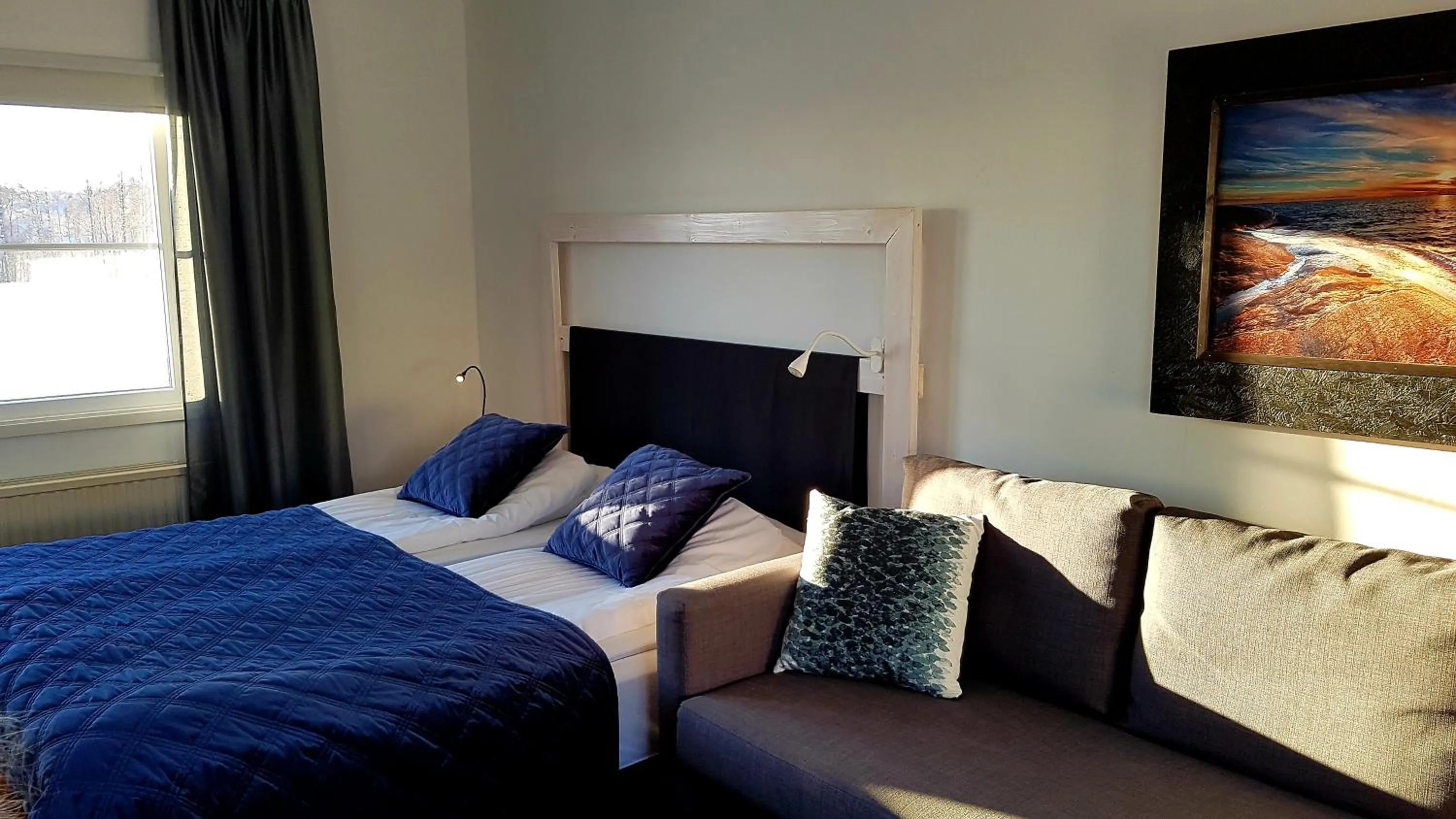 Photo of the whole room in Ulvsby Herrgård