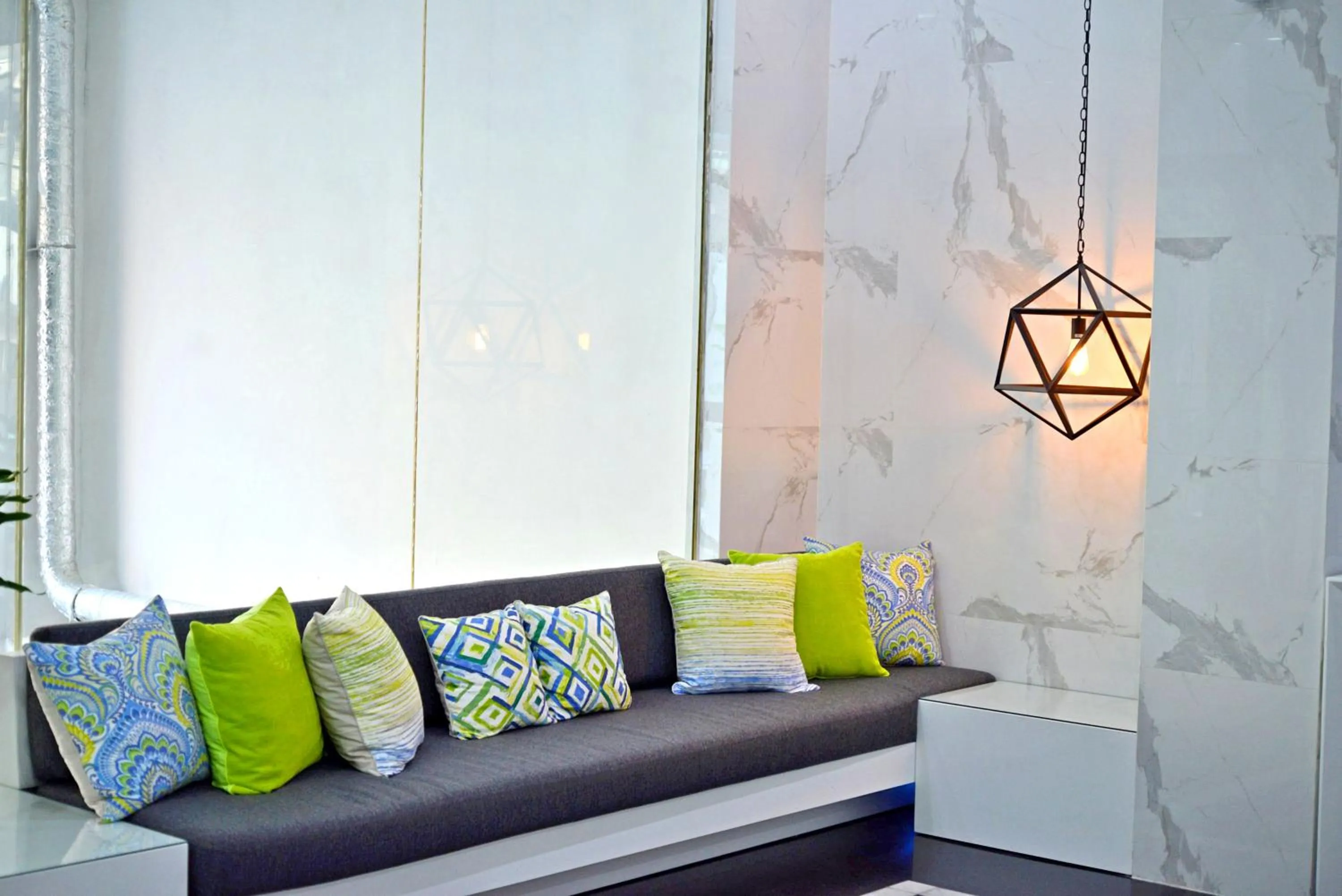 Lobby or reception in Whiz Hotel Falatehan Jakarta