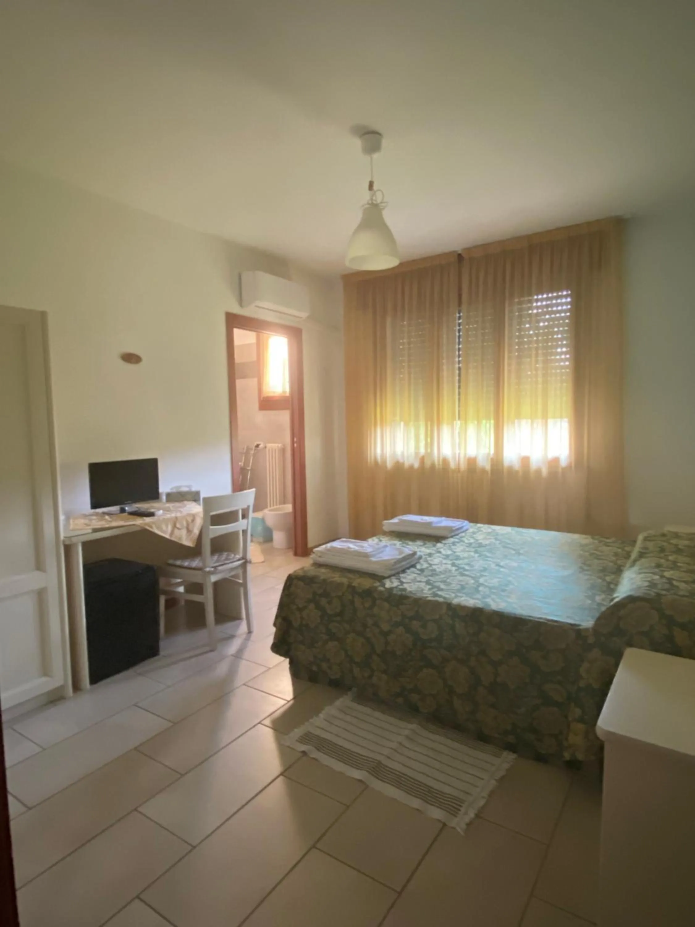 Bedroom, Bed in Agostini Daniela B&B