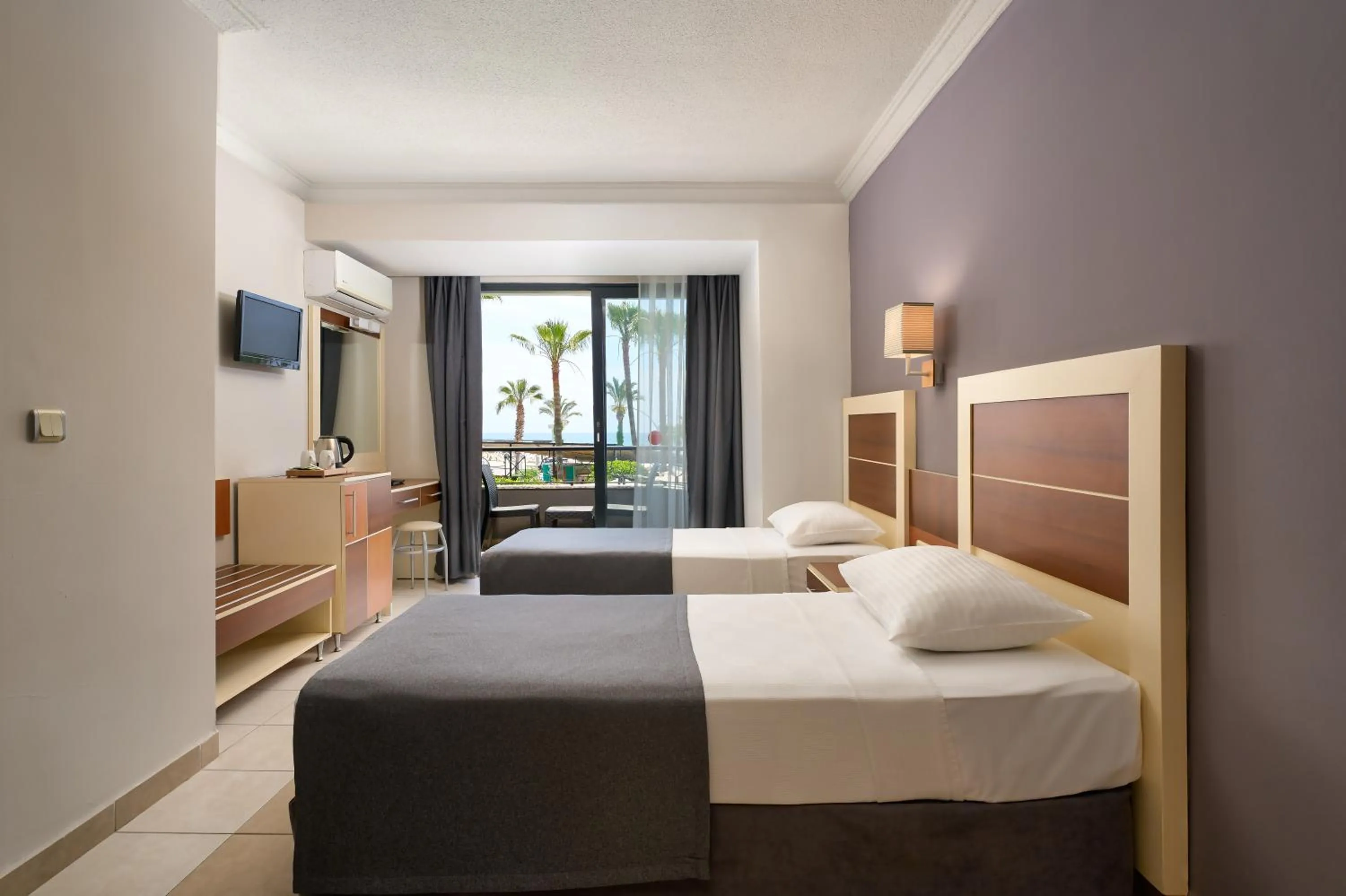 TV and multimedia in Kaila Krizantem Hotel