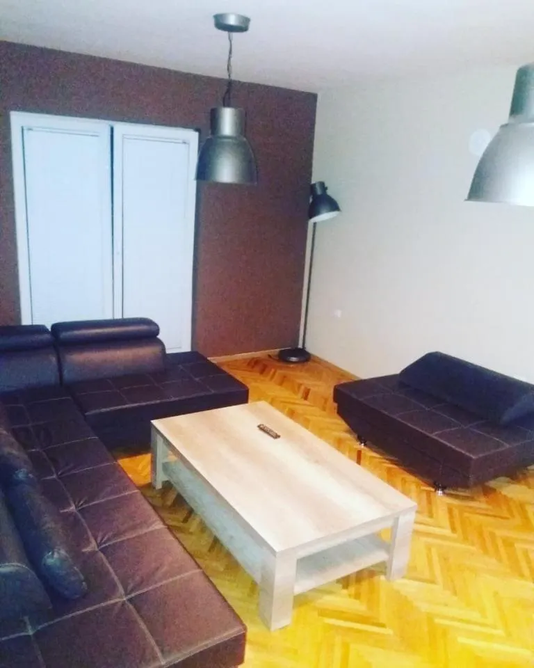 Communal lounge/ TV room in Apartments Grande House