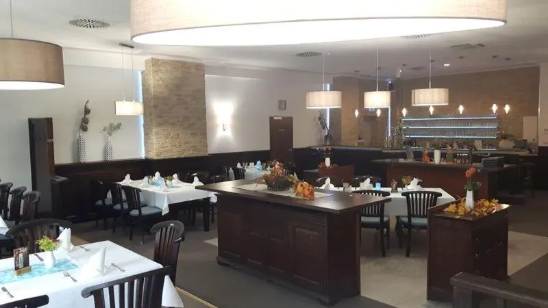 Restaurant/places to eat in Rosen-Hotel