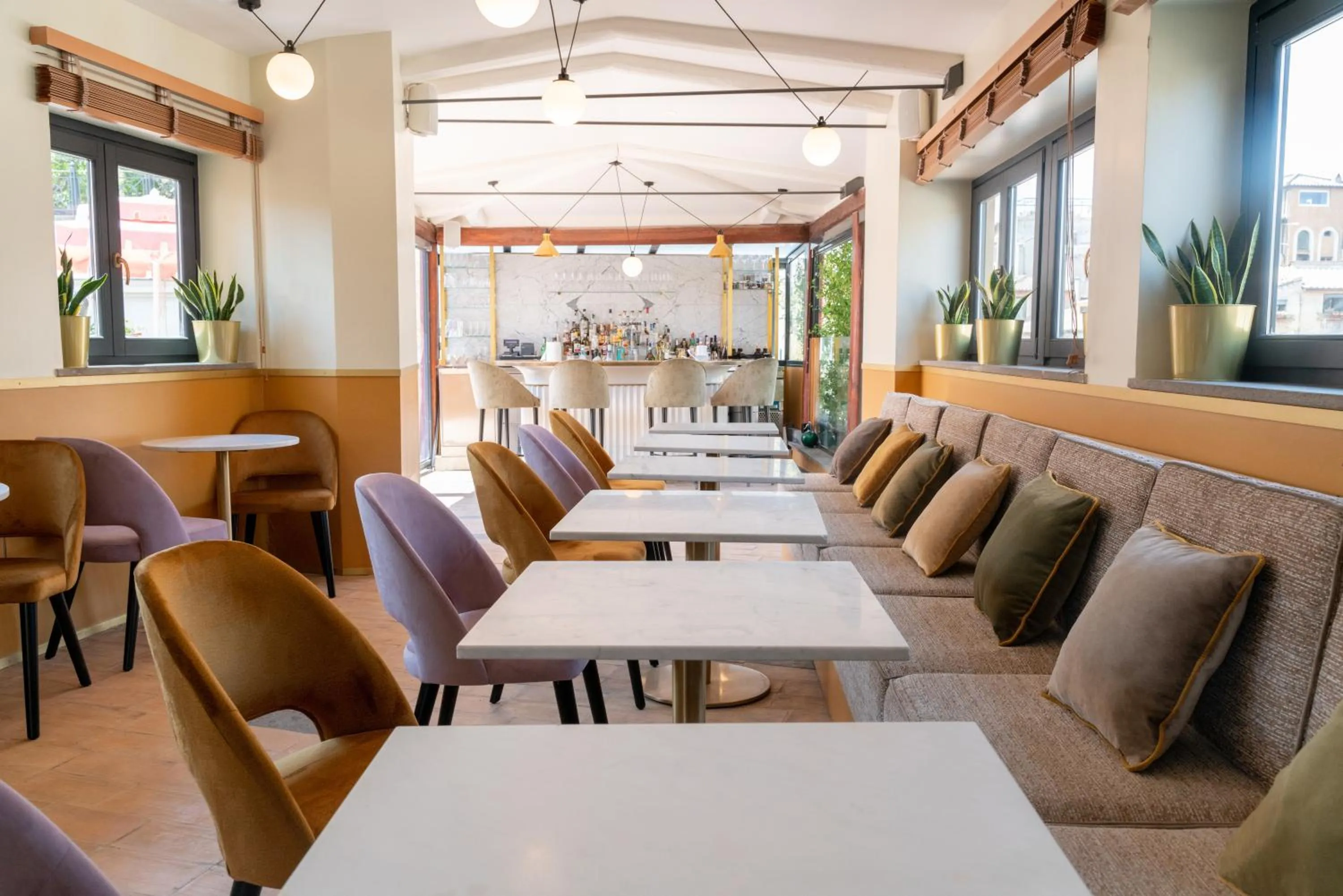 Lounge or bar in 9Hotel Cesari