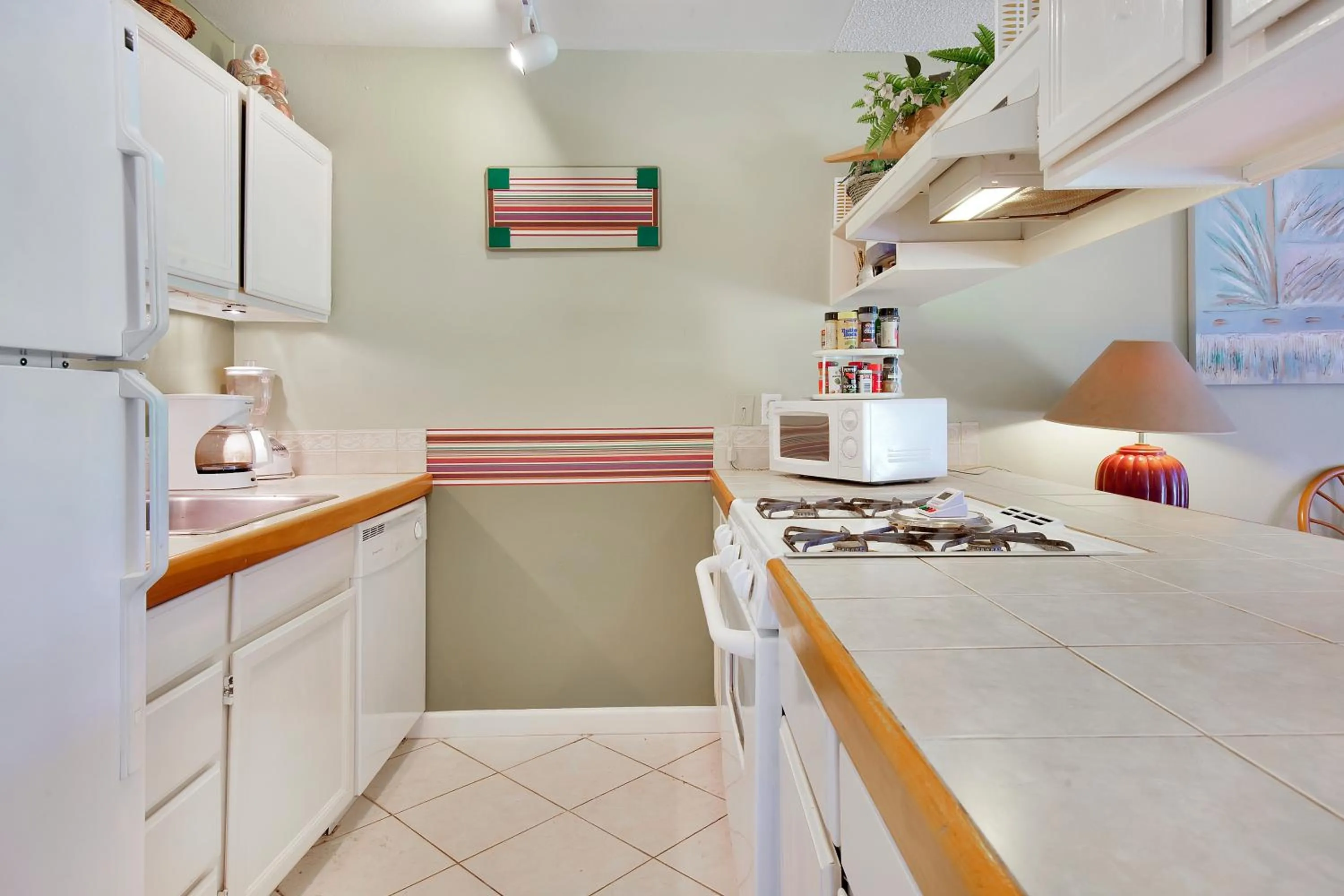kitchen in Castle at Moloka'i Shores