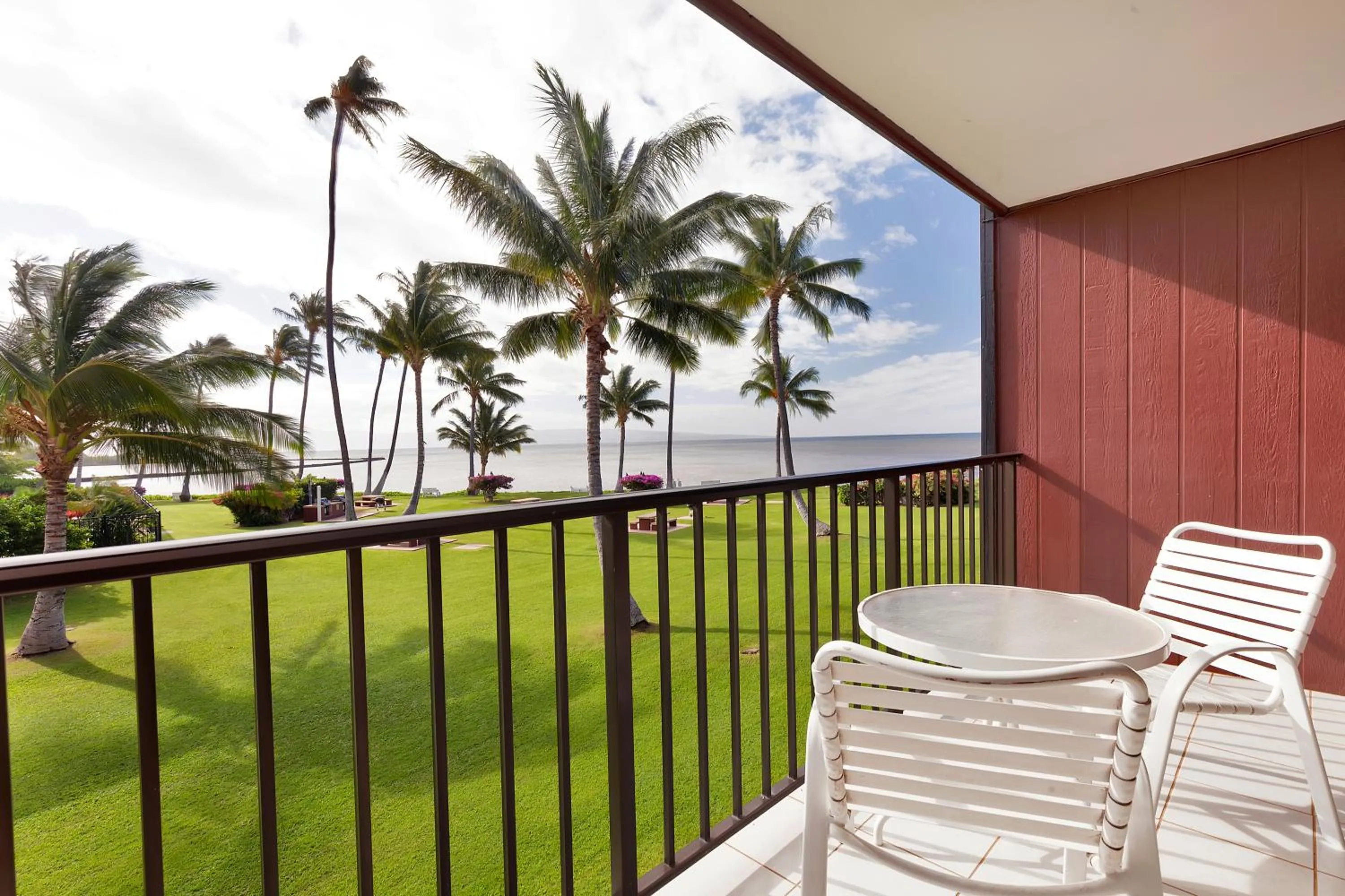 Balcony/Terrace in Castle at Moloka'i Shores