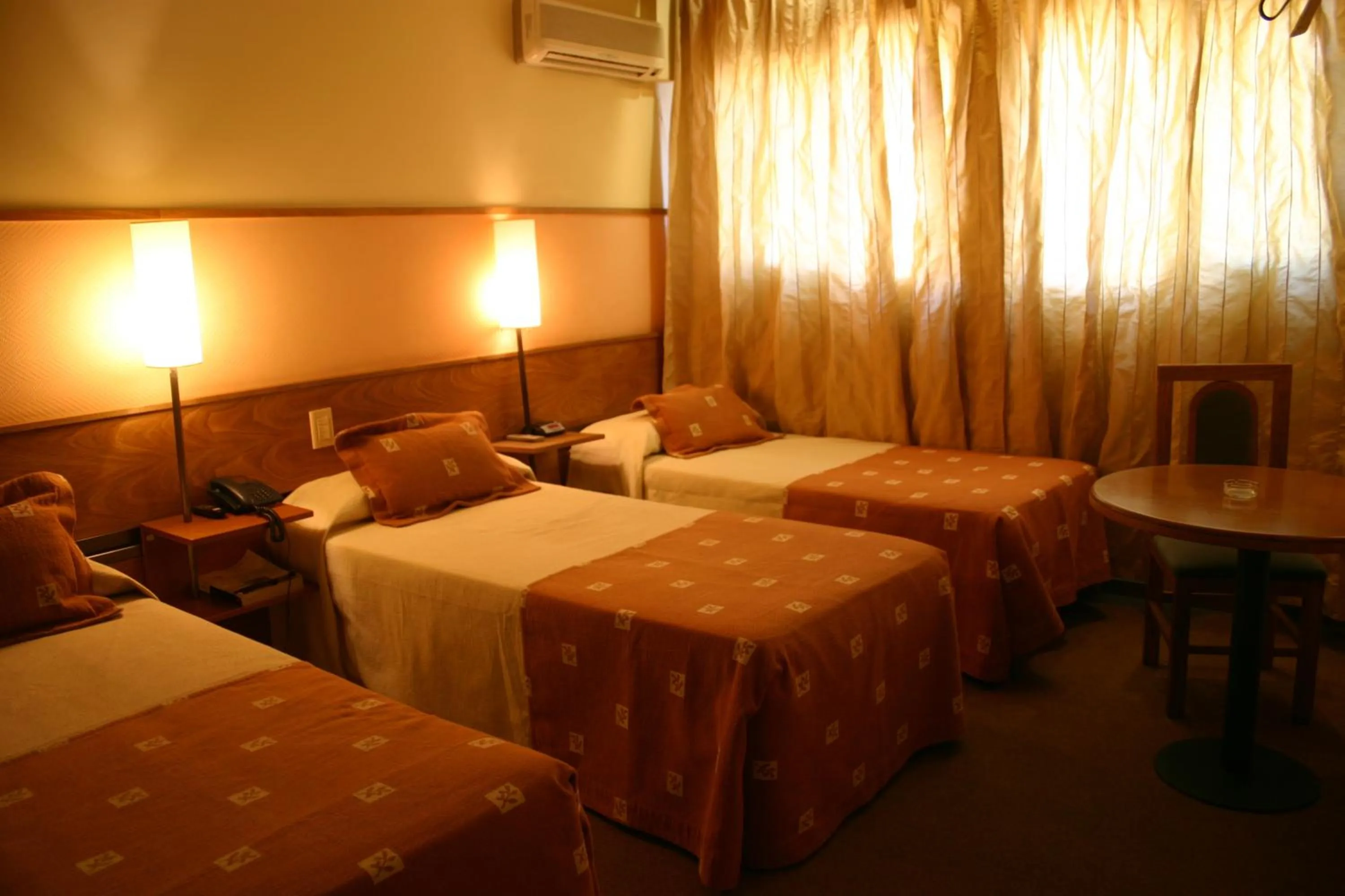 Bedroom, Bed in Hotel Cordon Del Plata