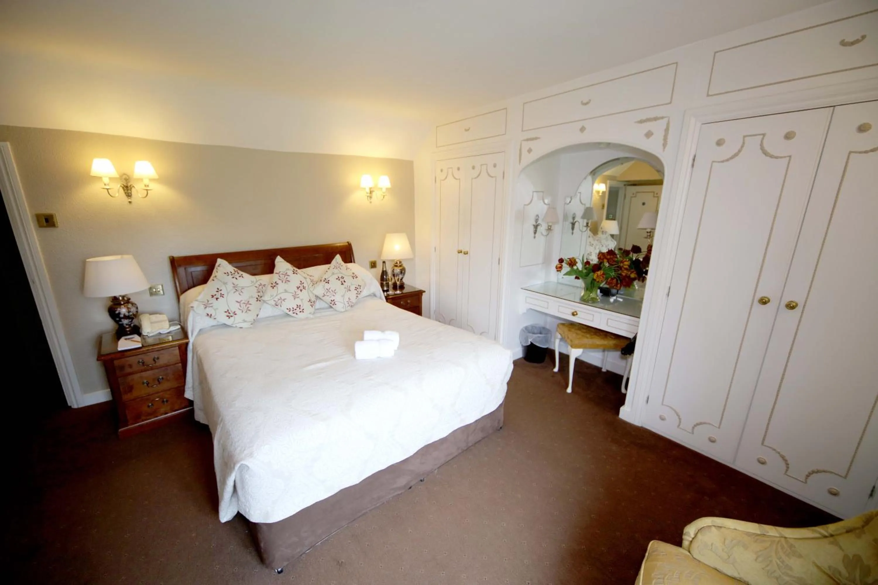 Bedroom in The French Horn