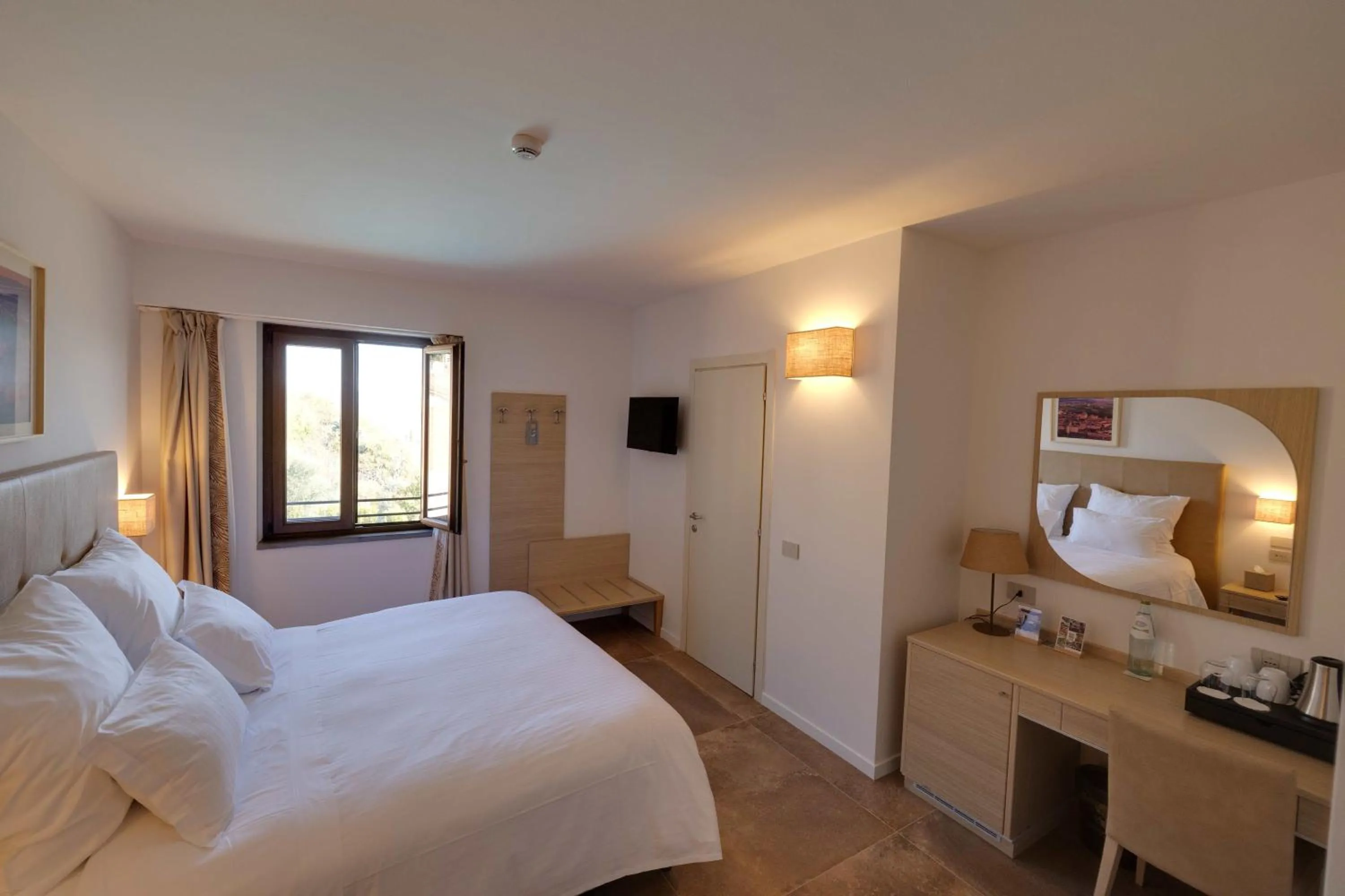 Coffee/tea facilities, Bed in Fortebraccio