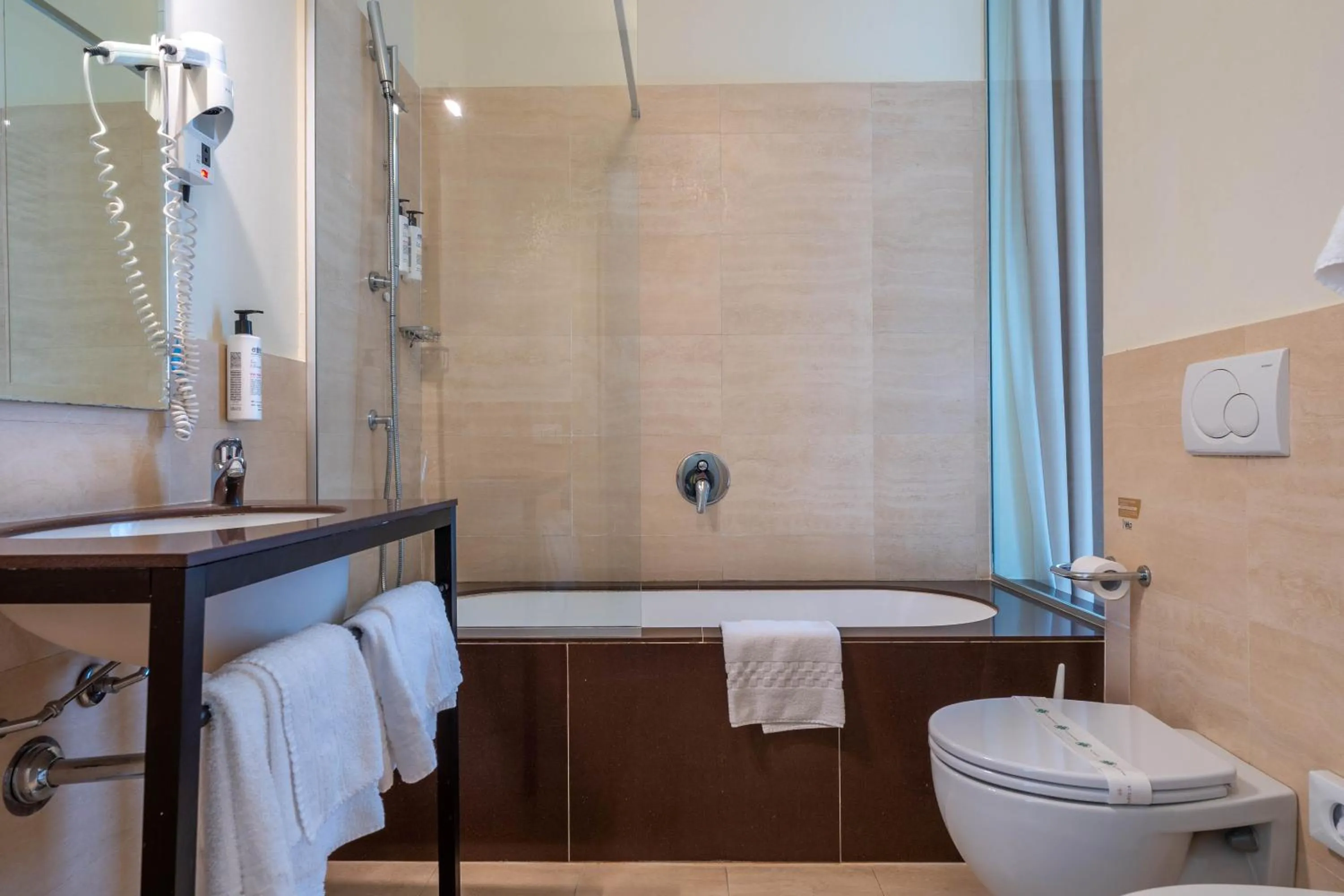 Bath in Fortebraccio