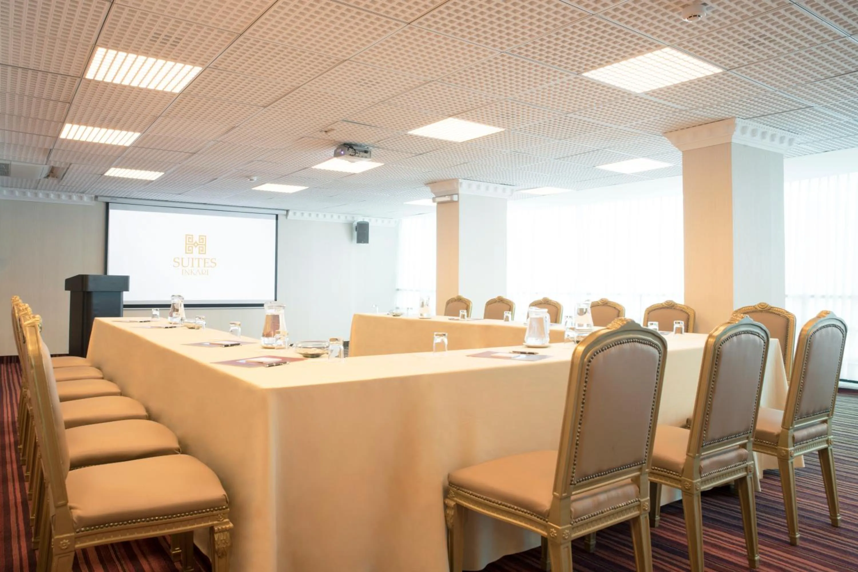 Meeting/conference room in Inkari Suites Hotel