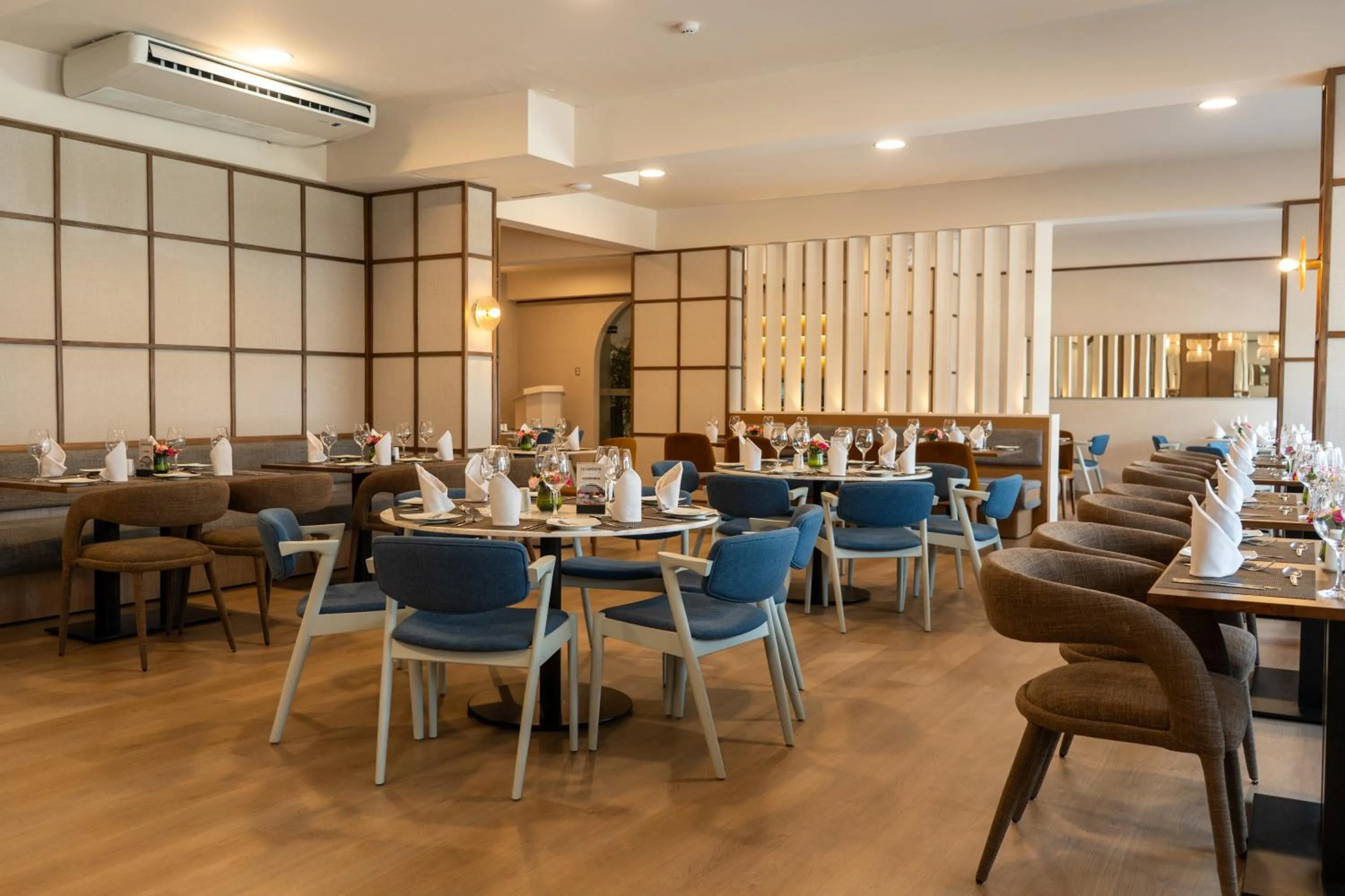 Restaurant/places to eat in Hotel Jose Antonio