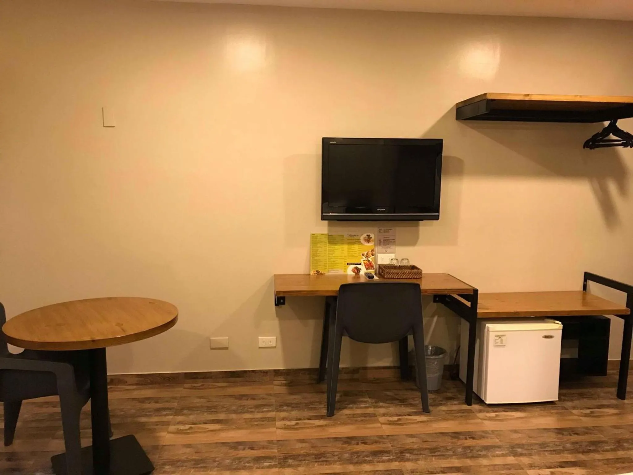 Photo of the whole room in Cebu R Hotel Capitol