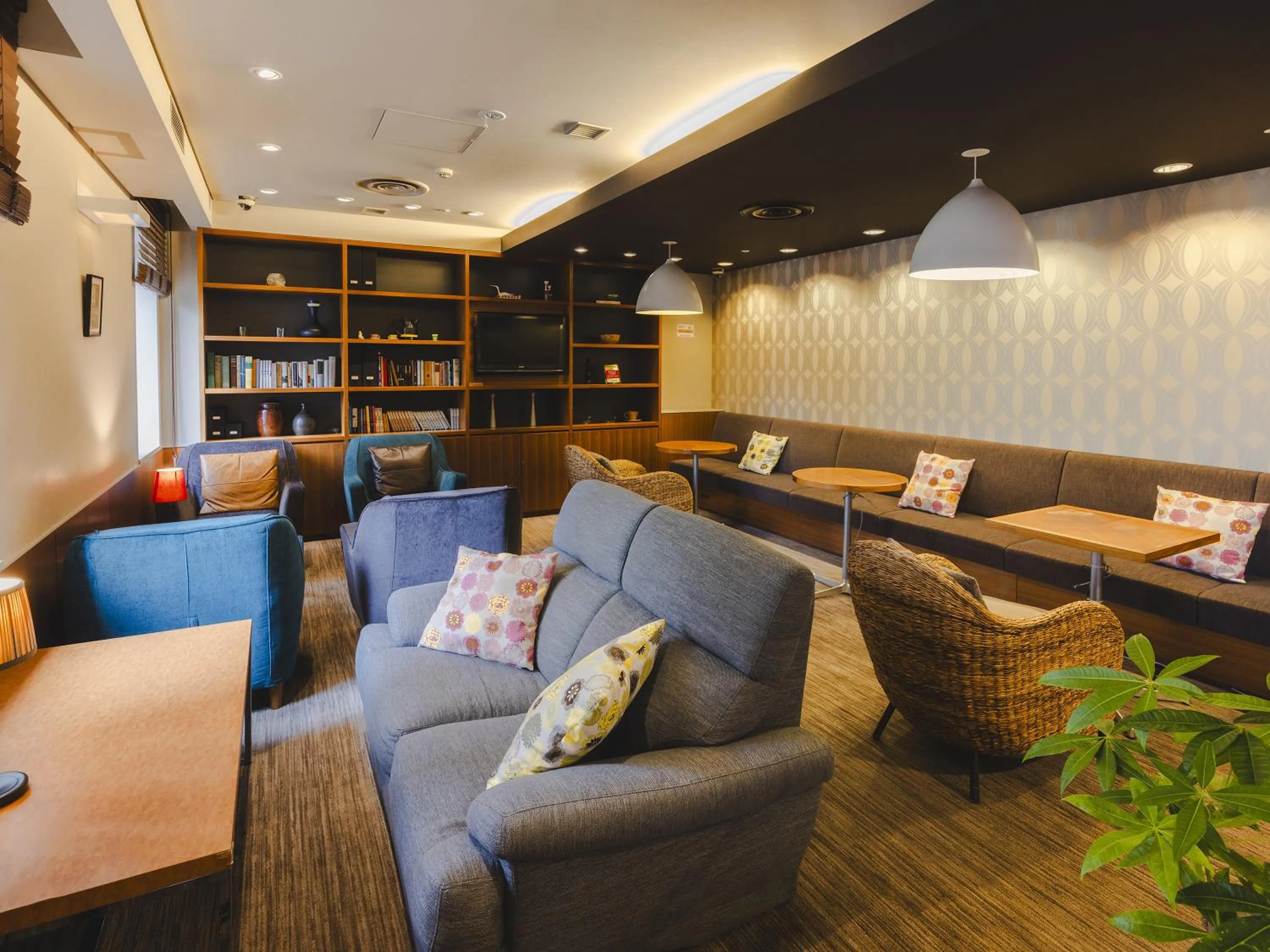 Lounge or bar in Hotel Gracery Tokyo Tamachi
