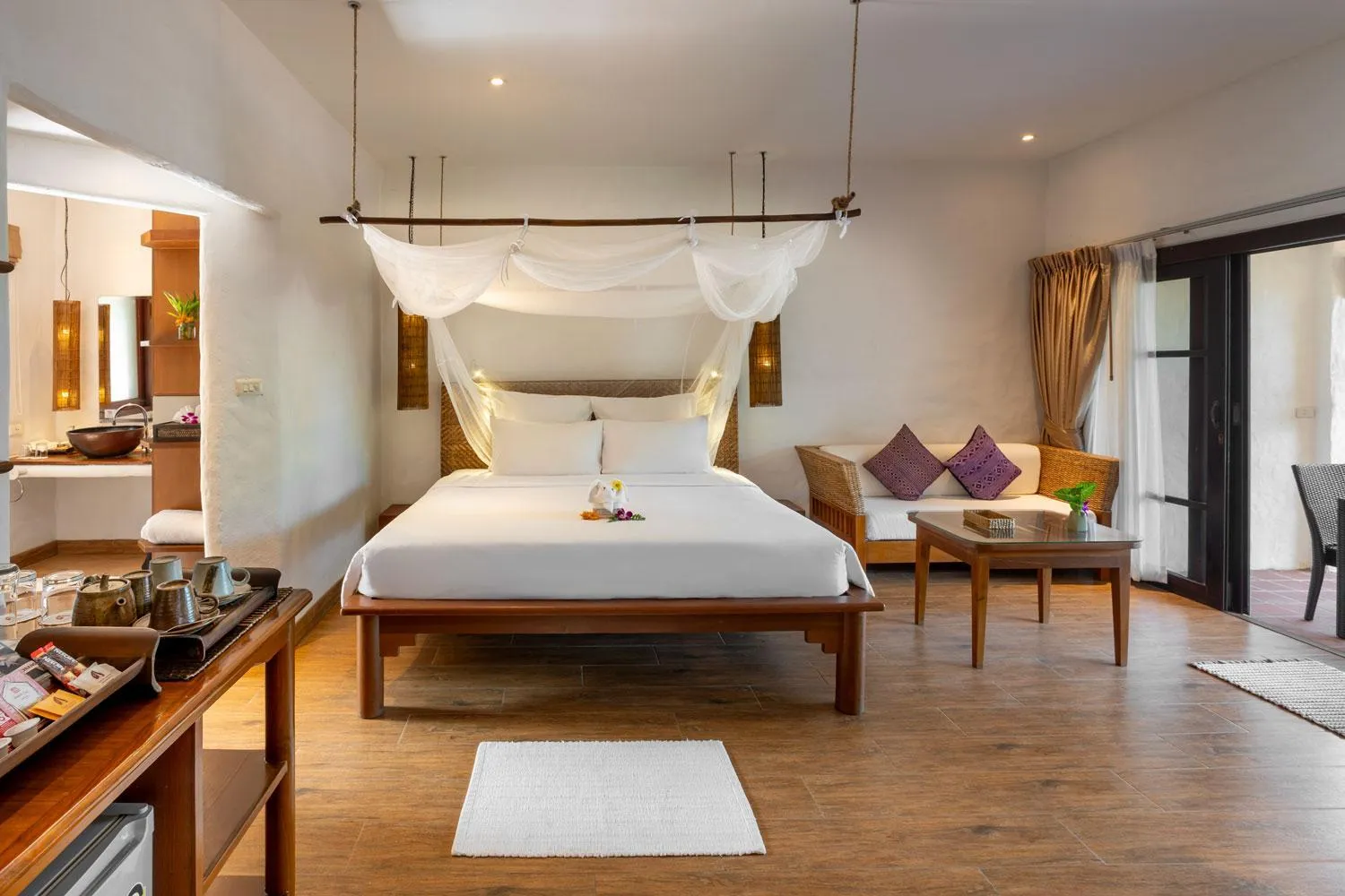 Bed in The Legend Chiang Rai Boutique River Resort & Spa