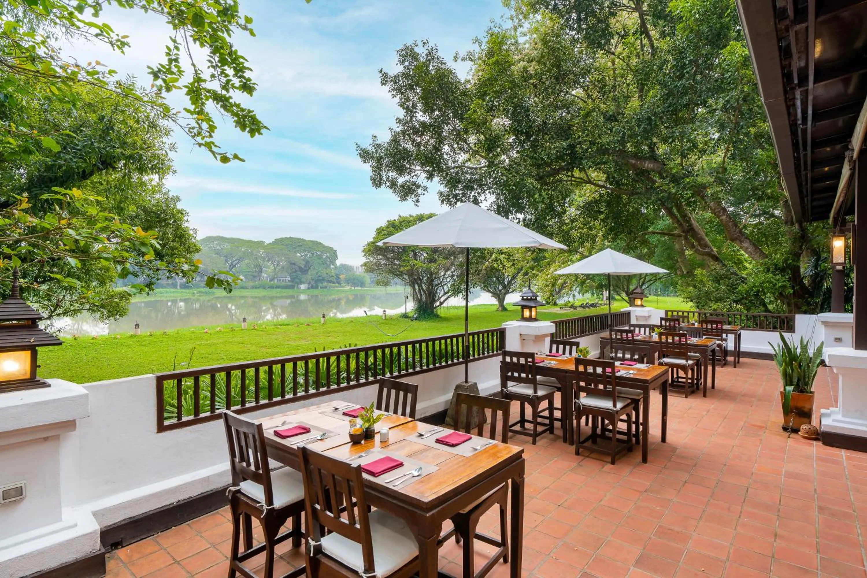 Restaurant/places to eat in The Legend Chiang Rai Boutique River Resort & Spa