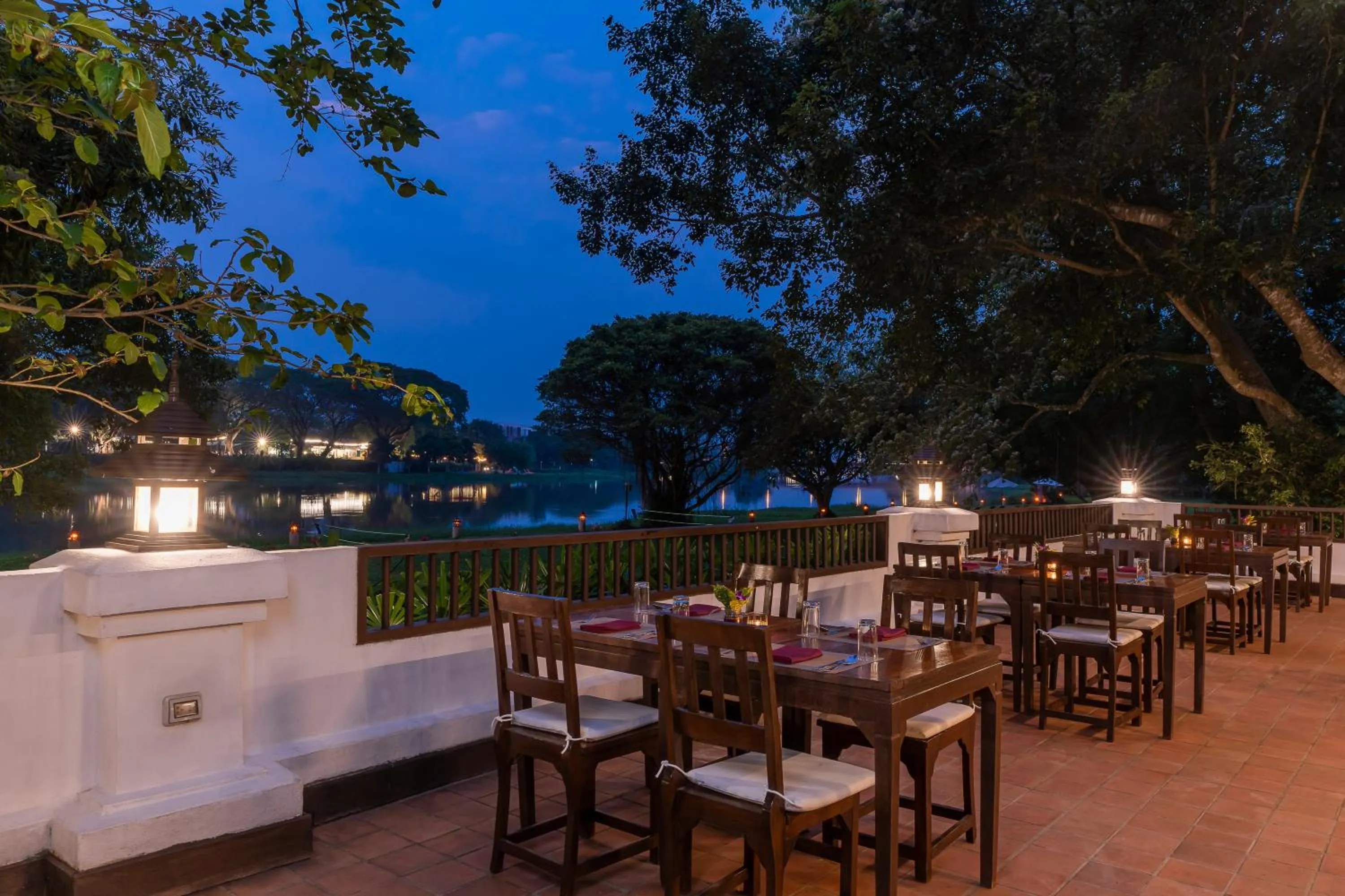 Restaurant/places to eat in The Legend Chiang Rai Boutique River Resort & Spa