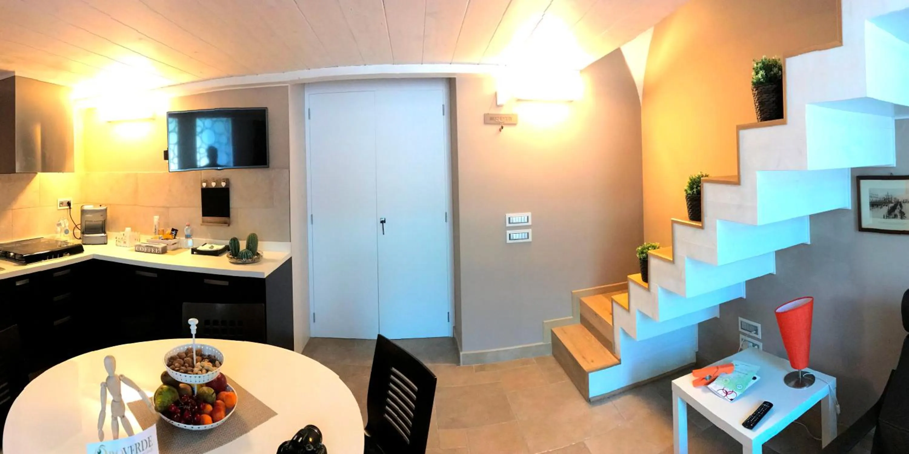 Dining area in OroVerde Rooms & Suite nel cuore di Trani