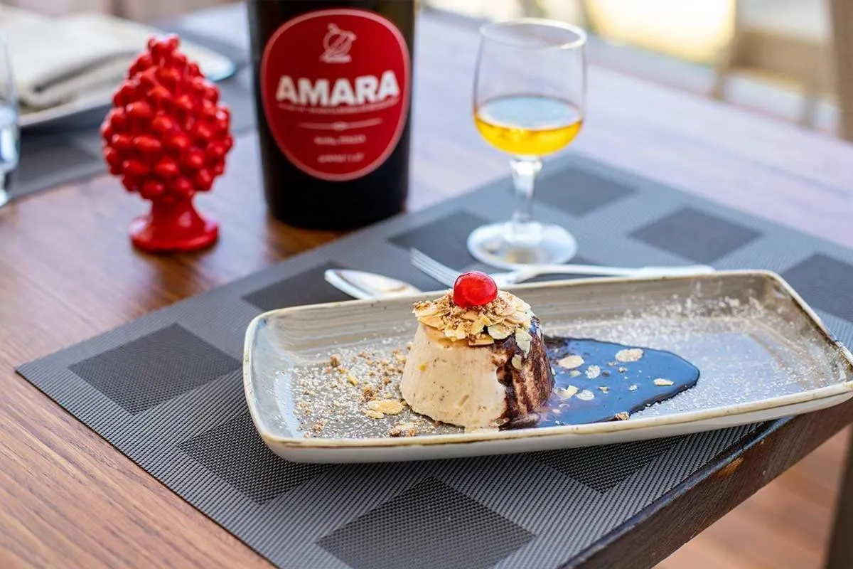 Decorative detail in Hotel Riva Del Sole