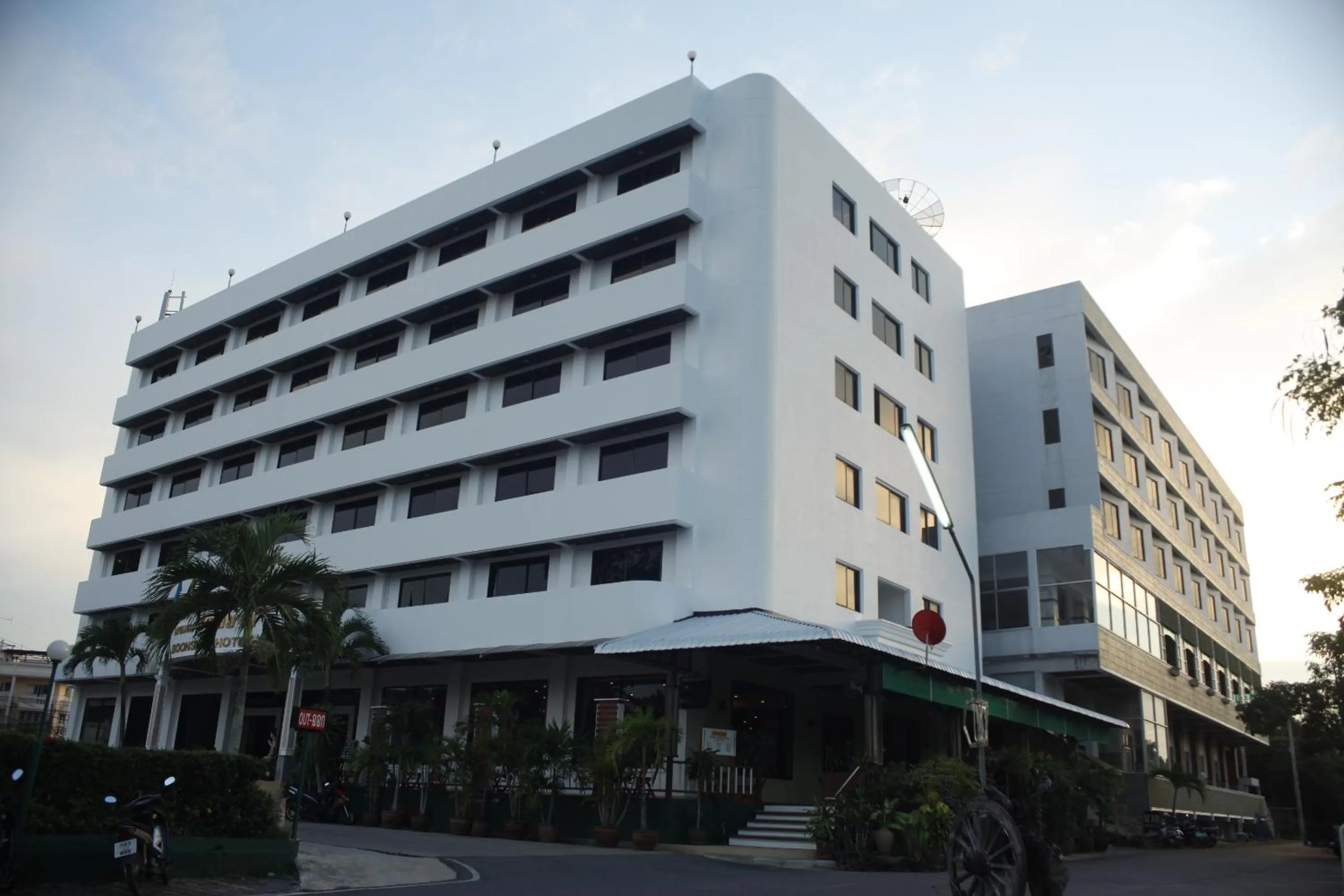 Nearby landmark in Boon Siam Hotel