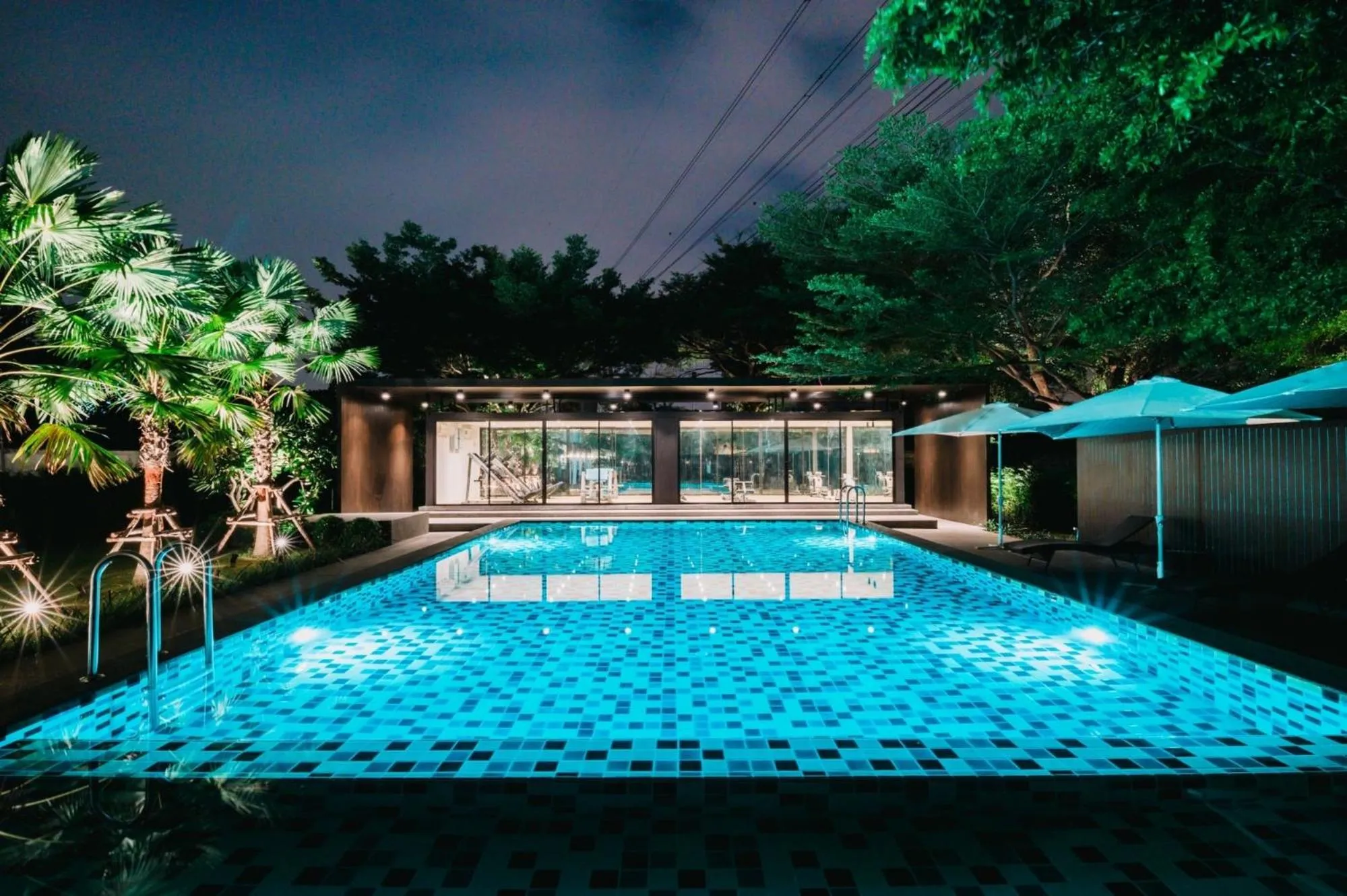 Swimming pool in Sunday Platinum Suites