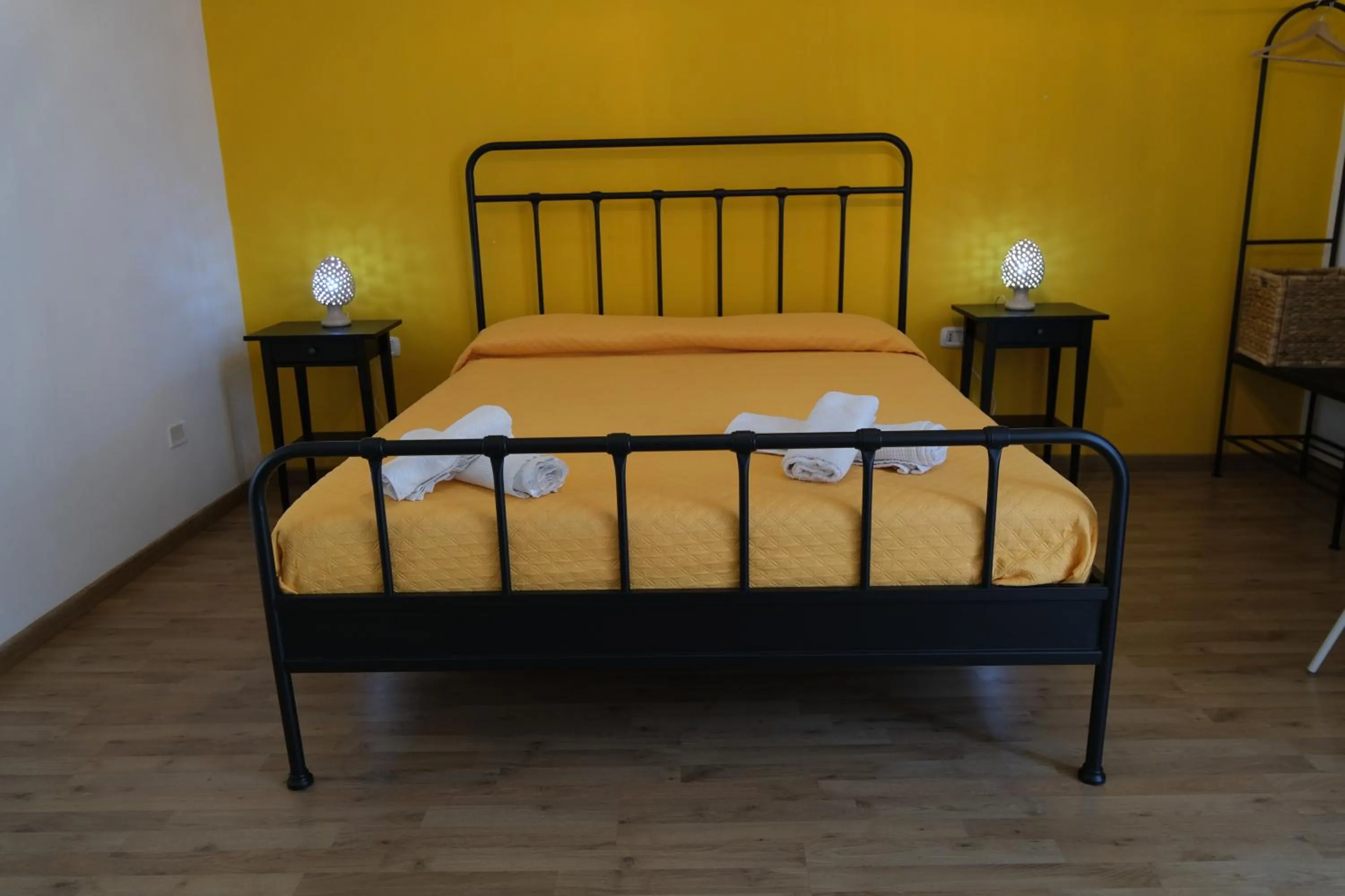 Bedroom, Bed in B&B Tarumbò