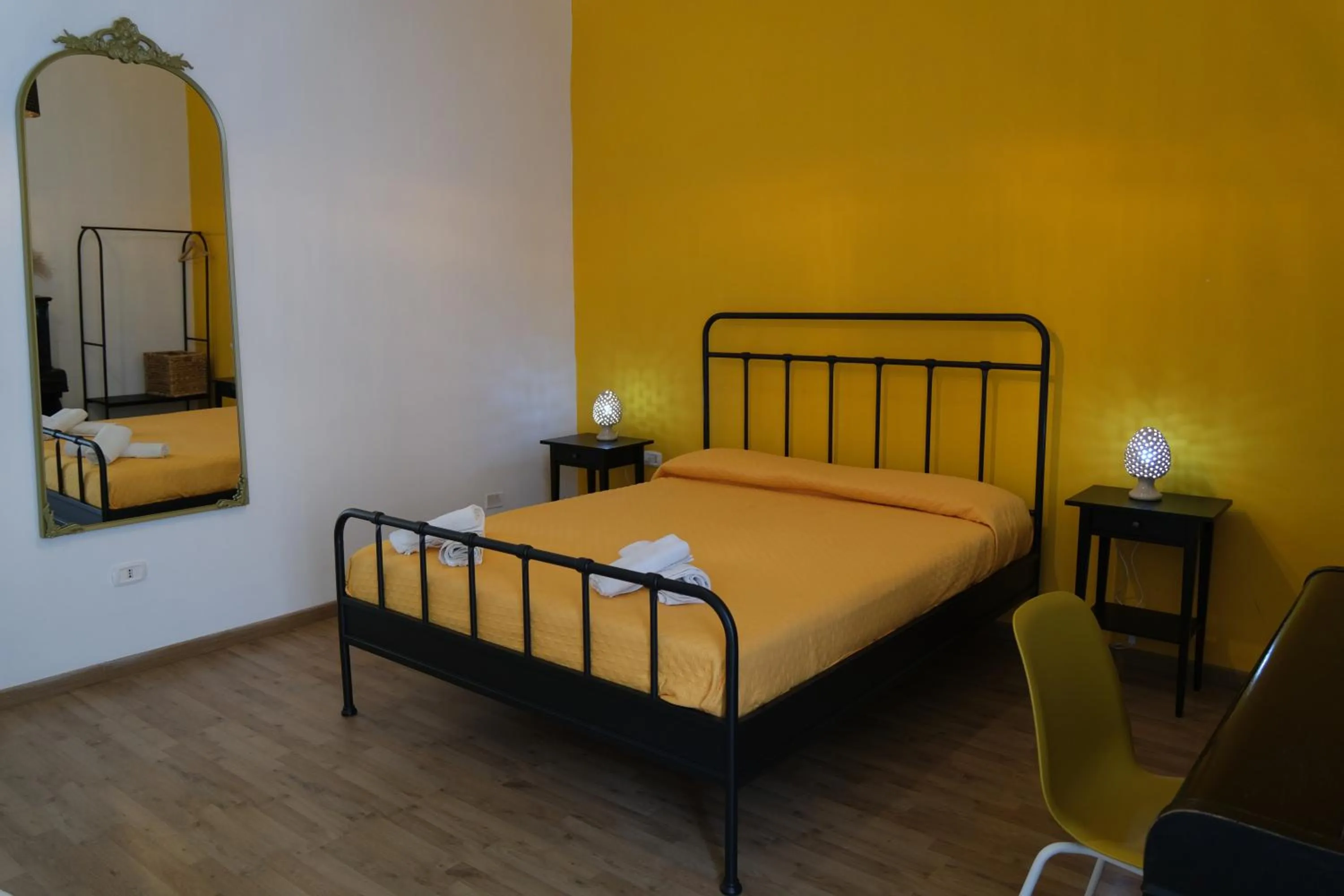 Bedroom, Bed in B&B Tarumbò