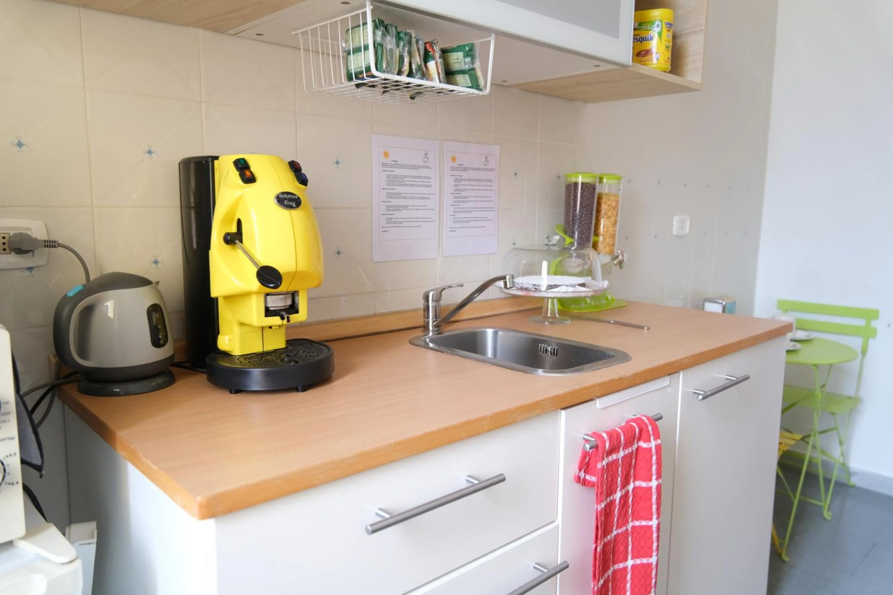 Kitchen or kitchenette in B&B Tarumbò