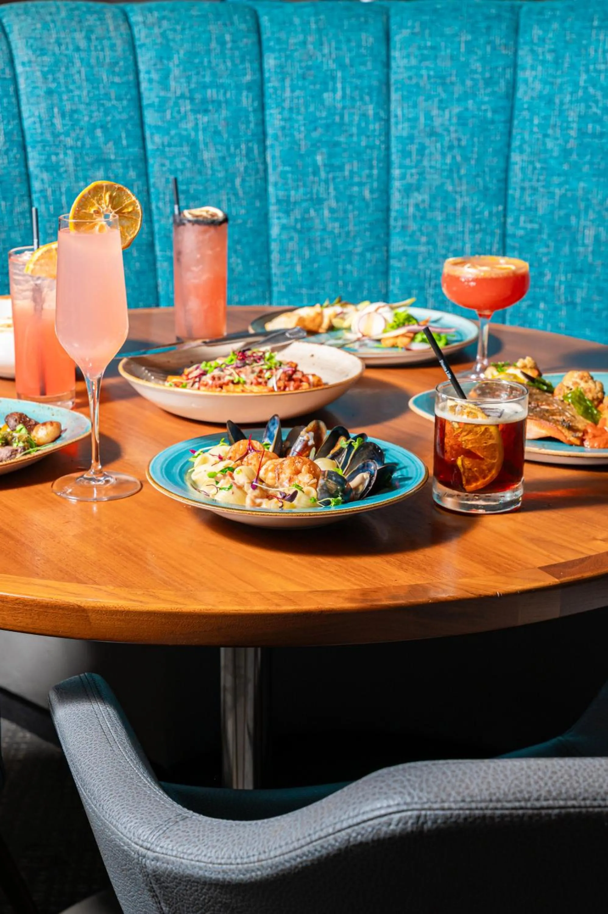 Restaurant/places to eat in Le Meridien Houston Downtown