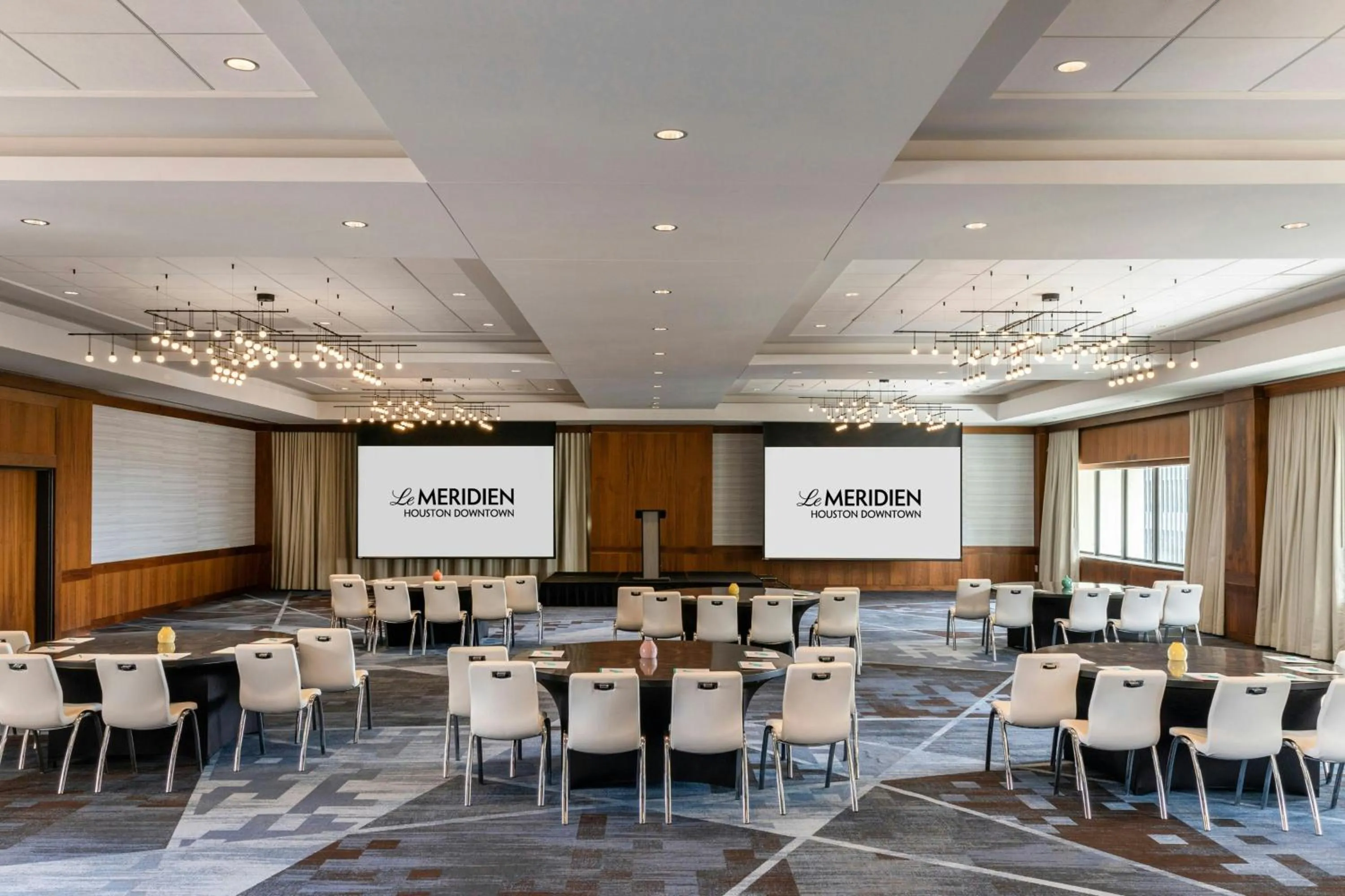 Meeting/conference room in Le Meridien Houston Downtown