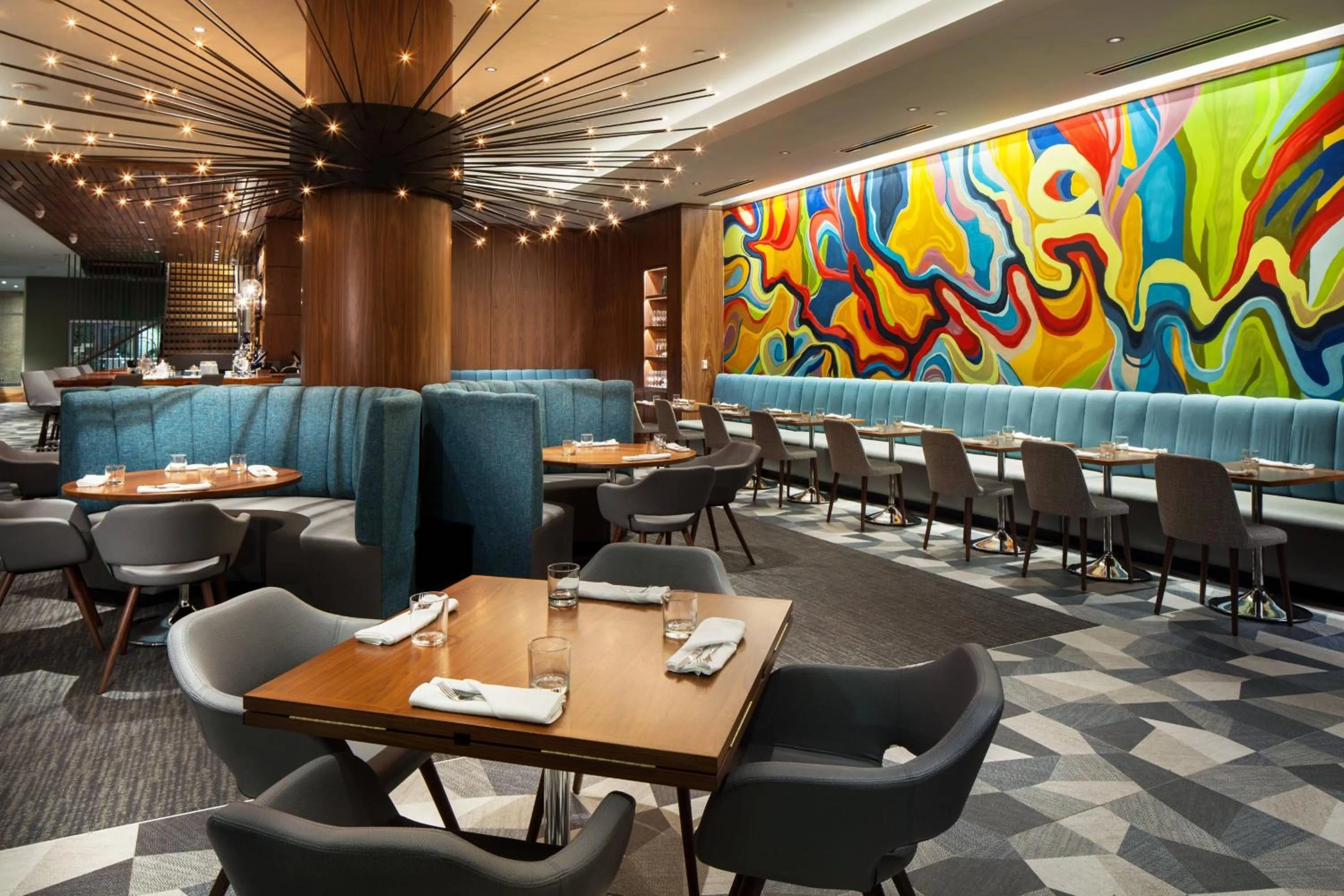 Lounge or bar in Le Meridien Houston Downtown